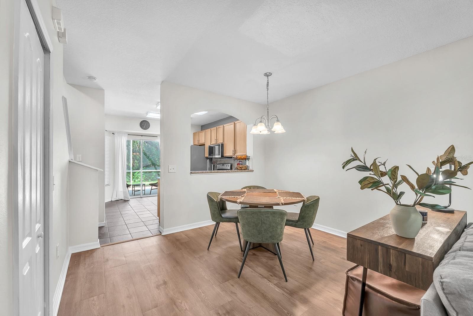 Townhouse at 5819 FISHHAWK RIDGE DR, LITHIA, photo 11 of 29