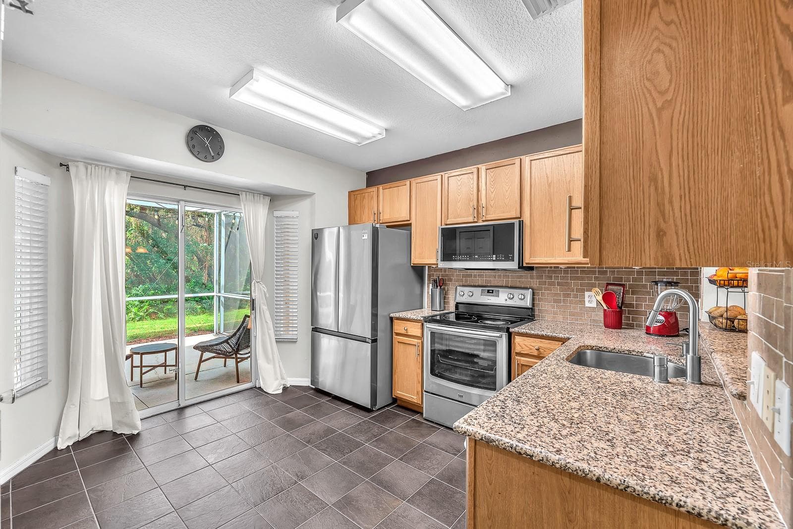 Townhouse at 5819 FISHHAWK RIDGE DR, LITHIA, photo 14 of 29