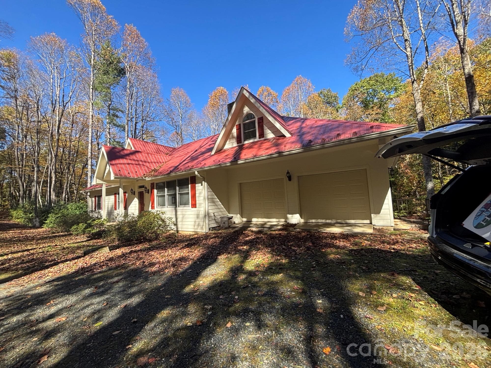 Single Family Residence at 1661 Mckinney Mine Road, Spruce Pine, photo 4 of 26