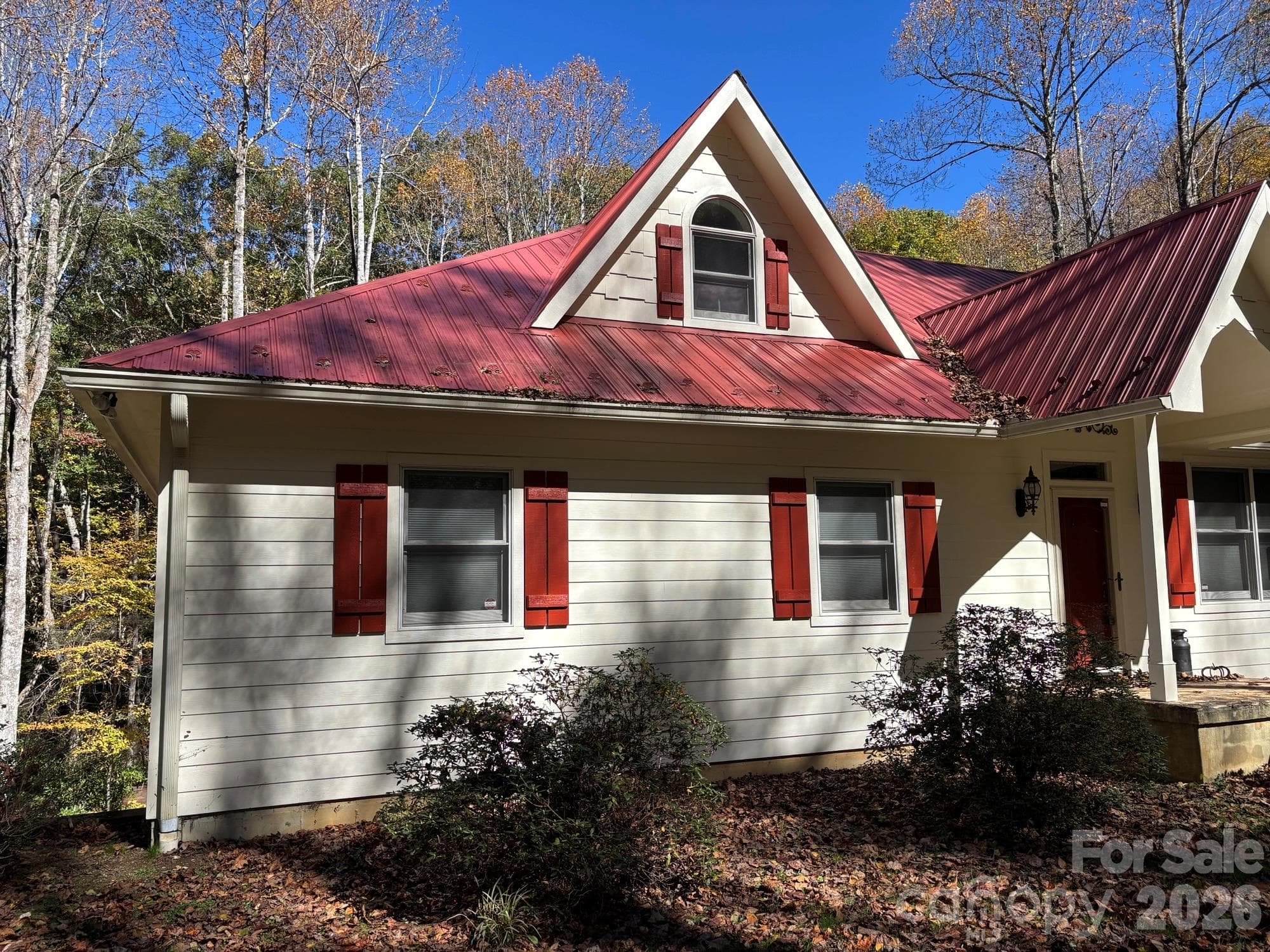 Single Family Residence at 1661 Mckinney Mine Road, Spruce Pine, photo 5 of 26