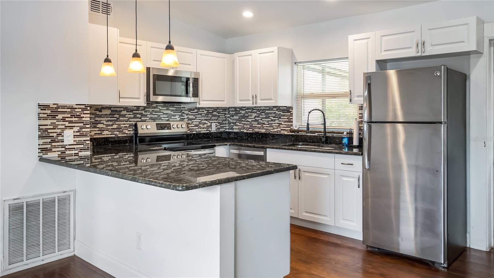 Kitchen - 109 OAKLAND AVE, SANFORD