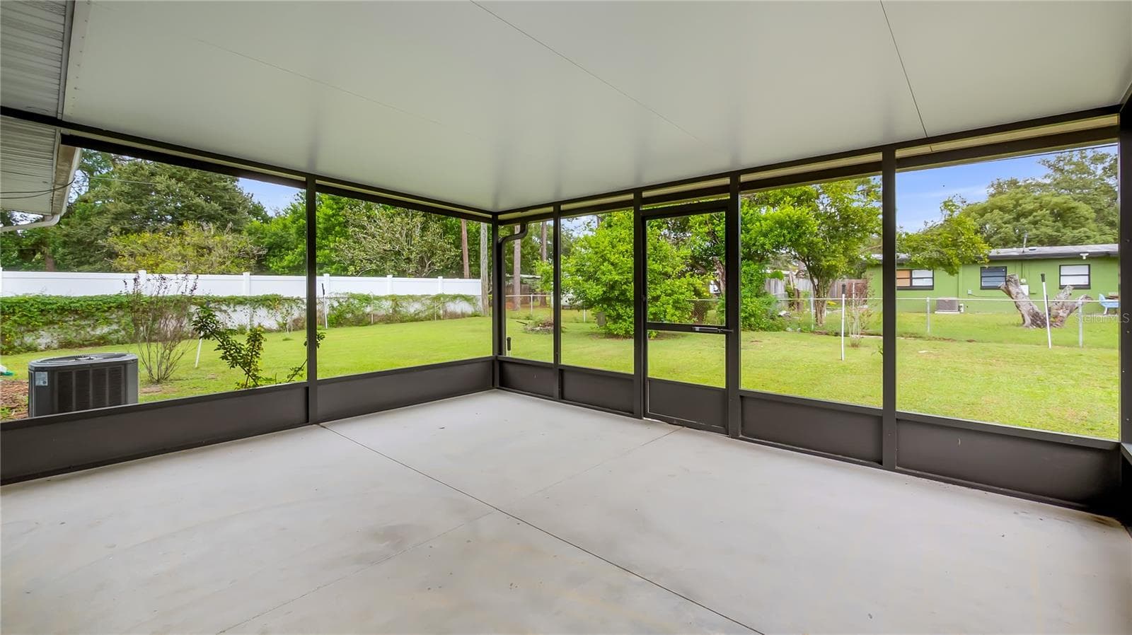 Screened in lanai - 109 OAKLAND AVE, SANFORD