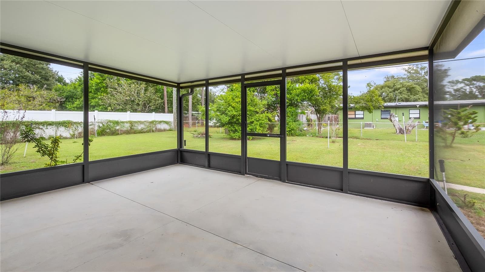 Screened in lanai - 109 OAKLAND AVE, SANFORD