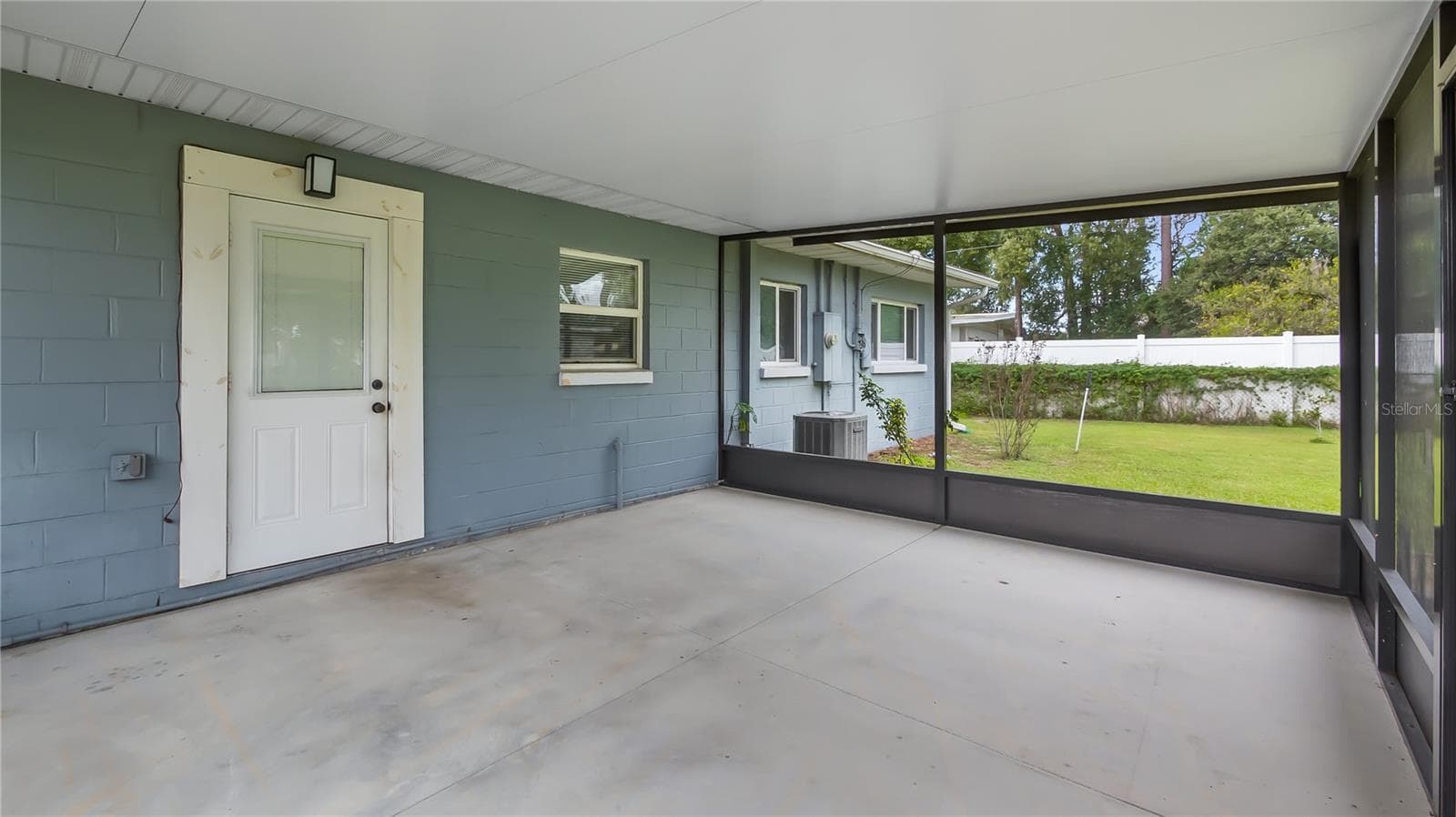 Screened in lanai - 109 OAKLAND AVE, SANFORD