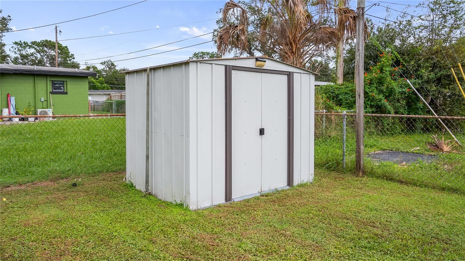 Storage shed - 109 OAKLAND AVE, SANFORD