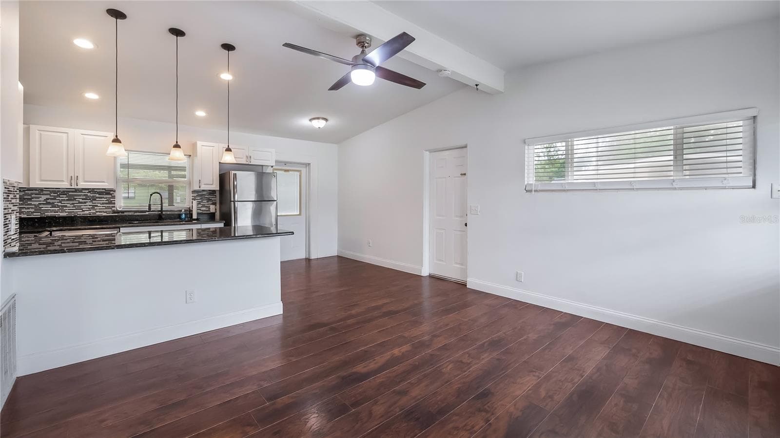 Living/Family room & Kitchen - 109 OAKLAND AVE, SANFORD