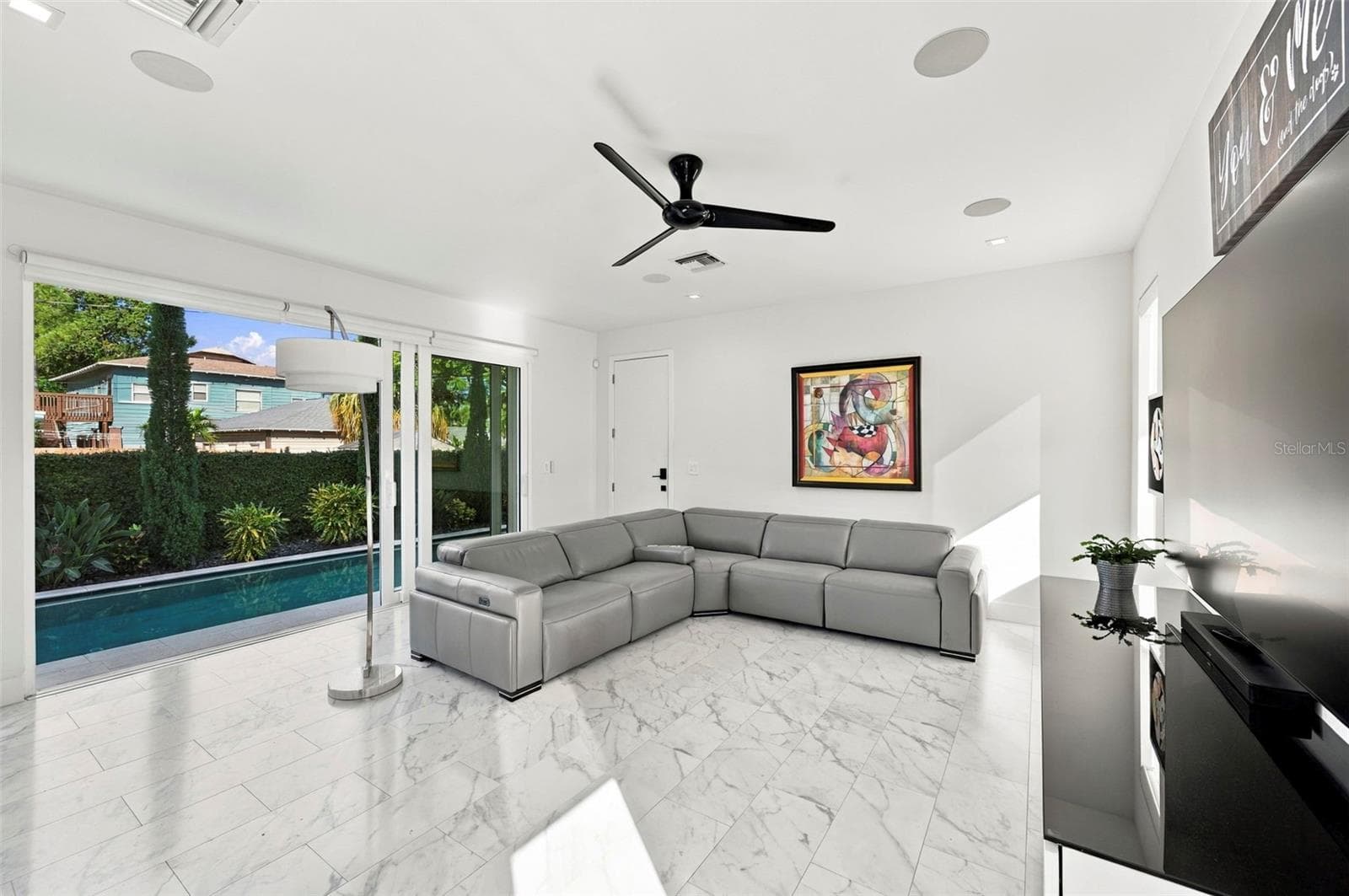 Single Family Residence at 2423 2ND AVE N, ST PETERSBURG, photo 21 of 79