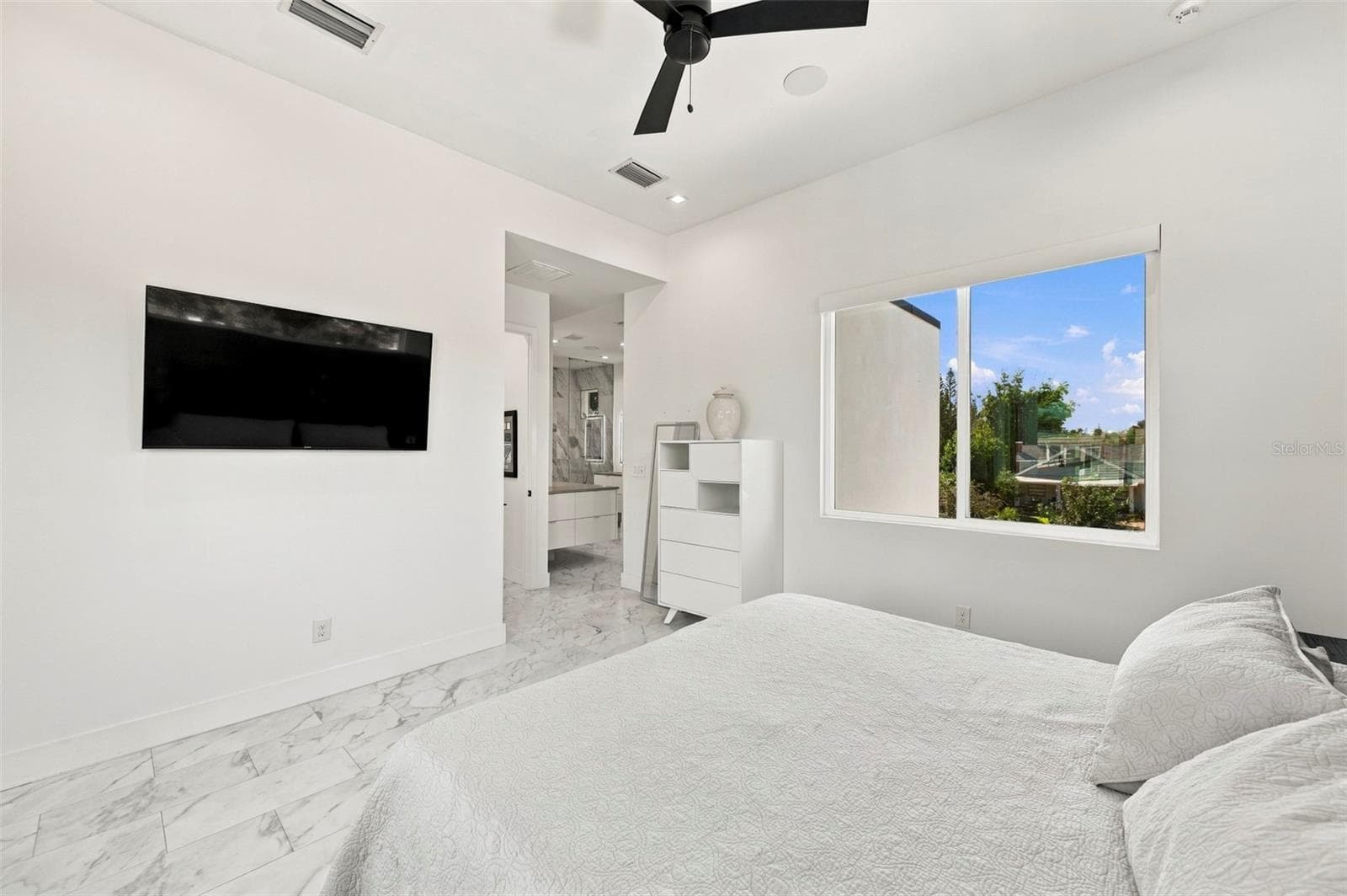 Single Family Residence at 2423 2ND AVE N, ST PETERSBURG, photo 34 of 79