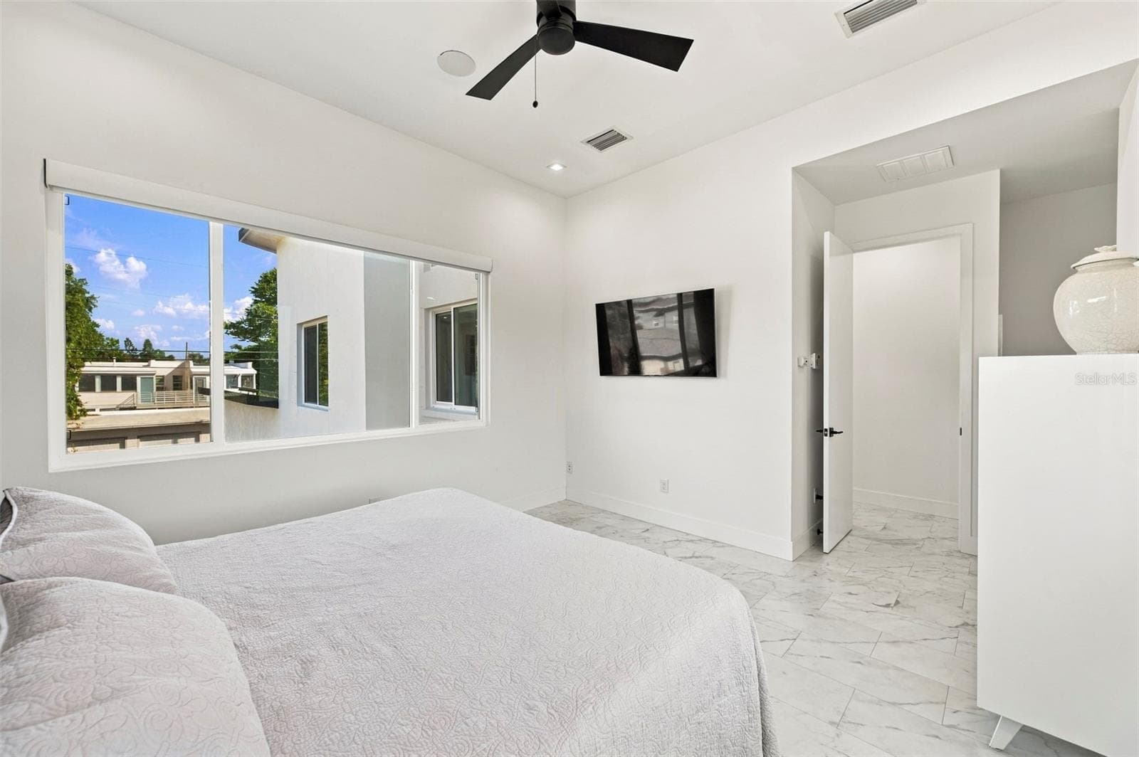 Single Family Residence at 2423 2ND AVE N, ST PETERSBURG, photo 38 of 79