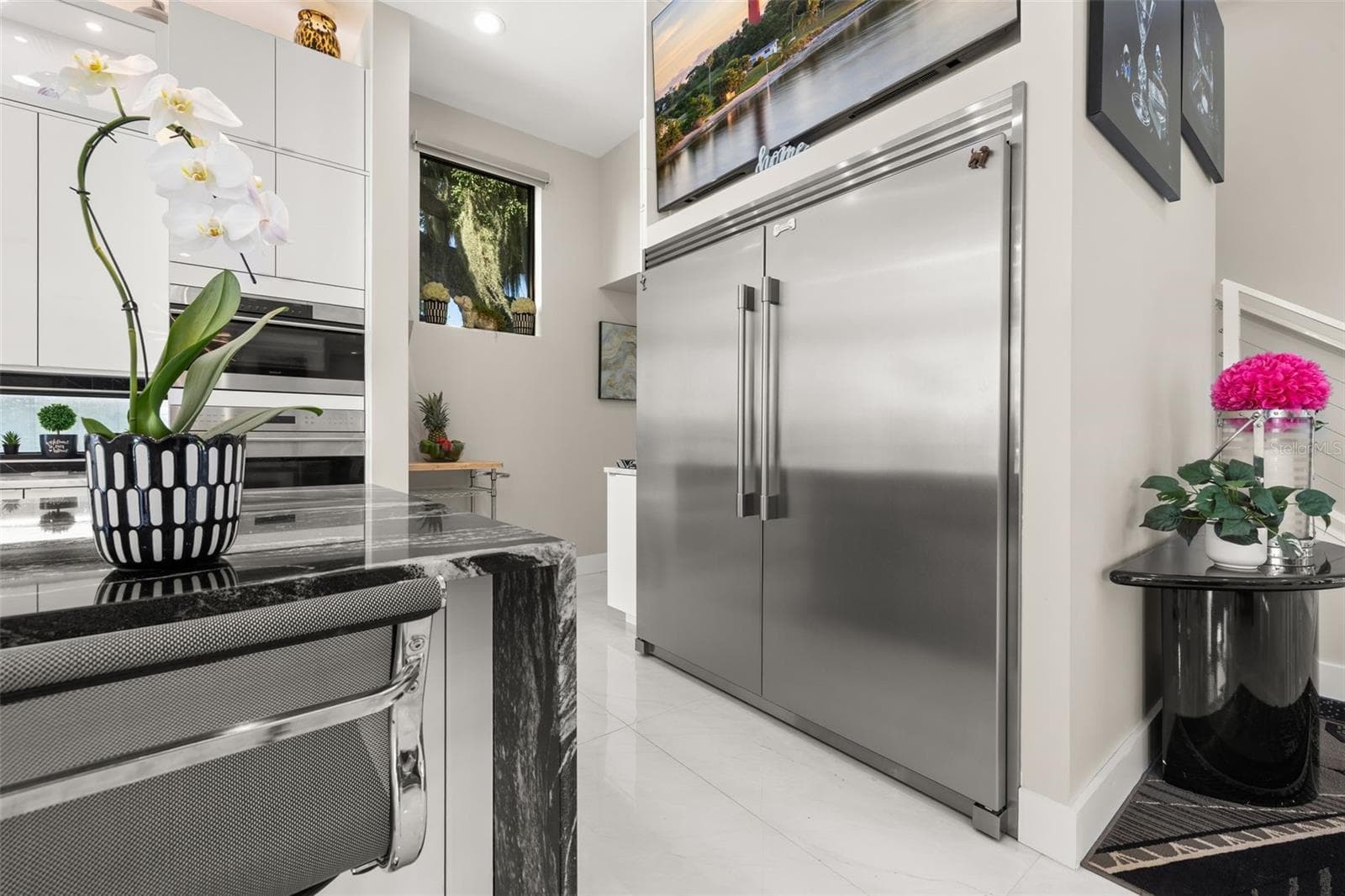 Huge refrigerator - 12620 S LAKE SAWYER LN, WINDERMERE