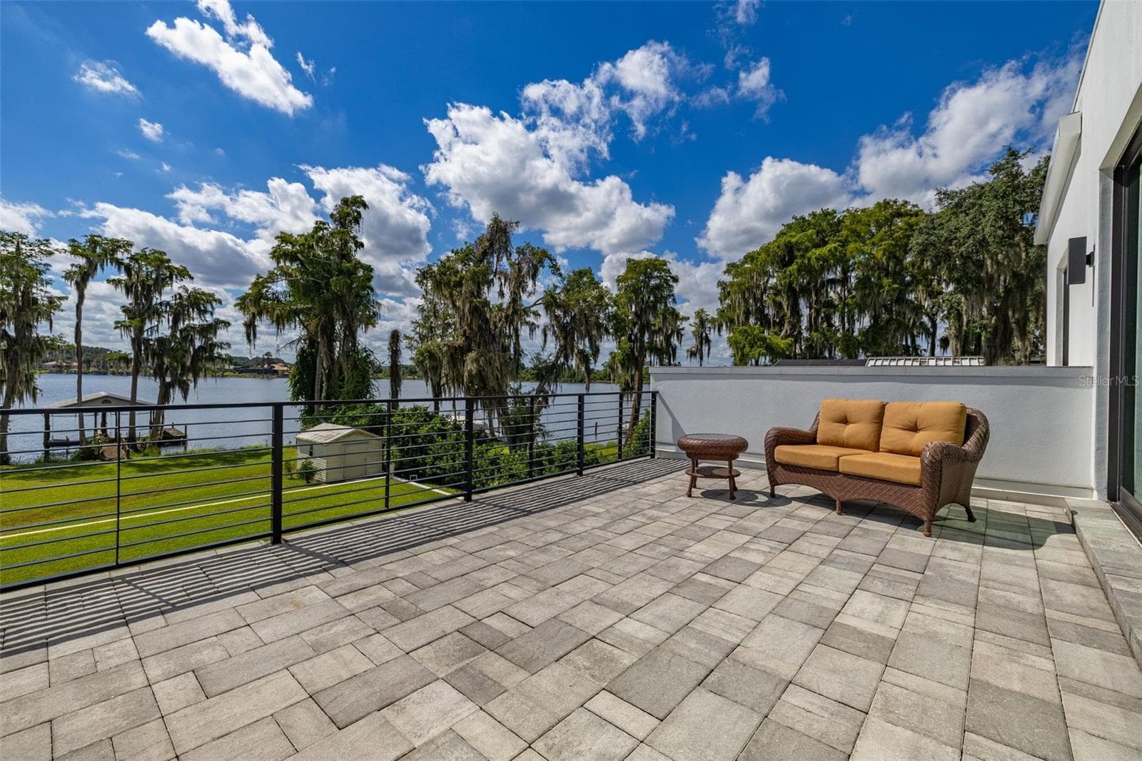 Lots of space for entertaining - 12620 S LAKE SAWYER LN, WINDERMERE