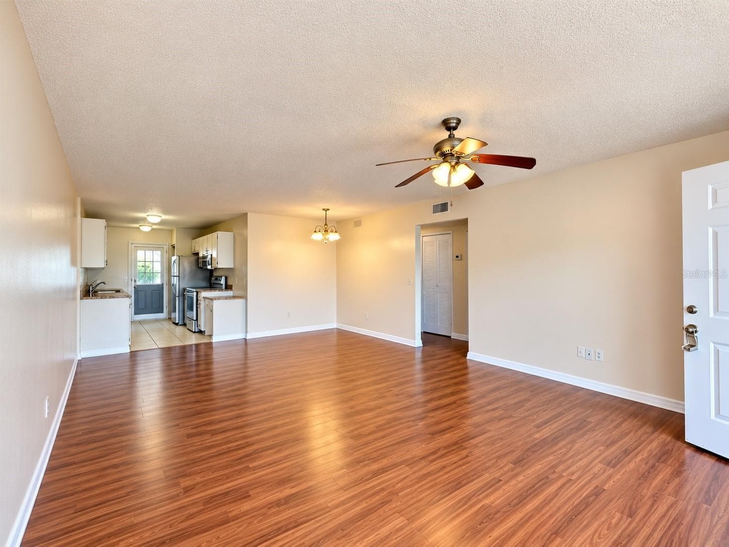 Condominium at 343 E ROSEWOOD LN #343, TAVARES, photo 5 of 19