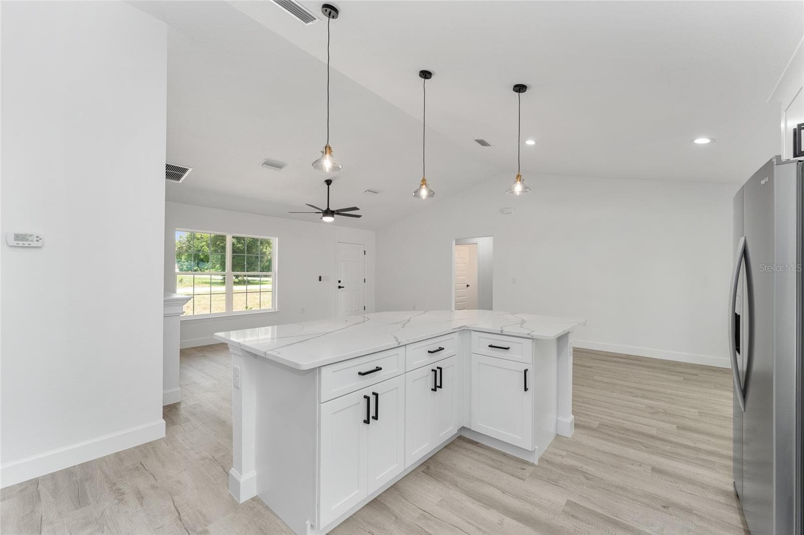 Original/Model Home Kitchen Island - 3 PECAN DRIVE TRCE, OCALA