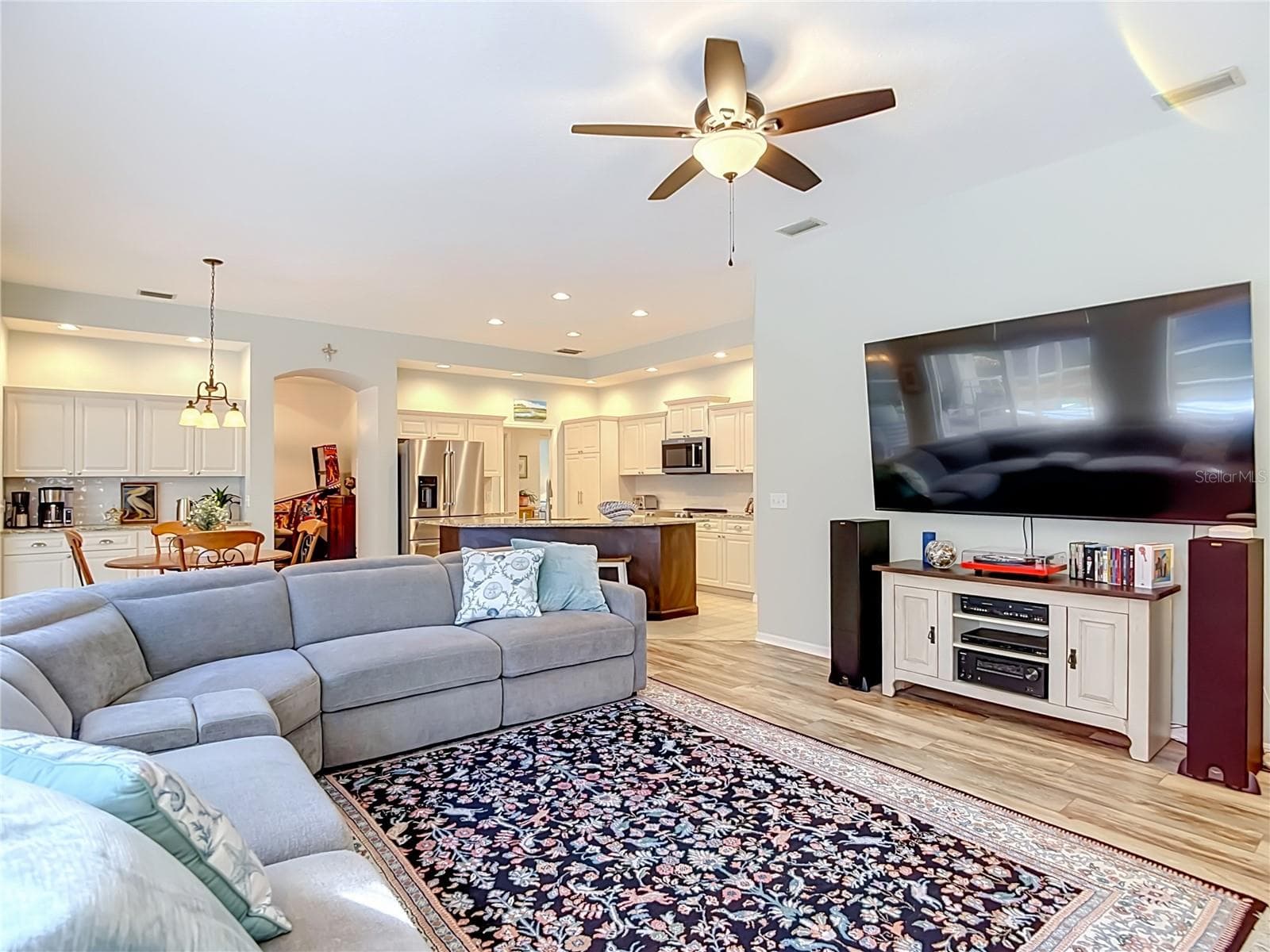 Single Family Residence at 8704 BROADGREEN CT, TAMPA, photo 25 of 91