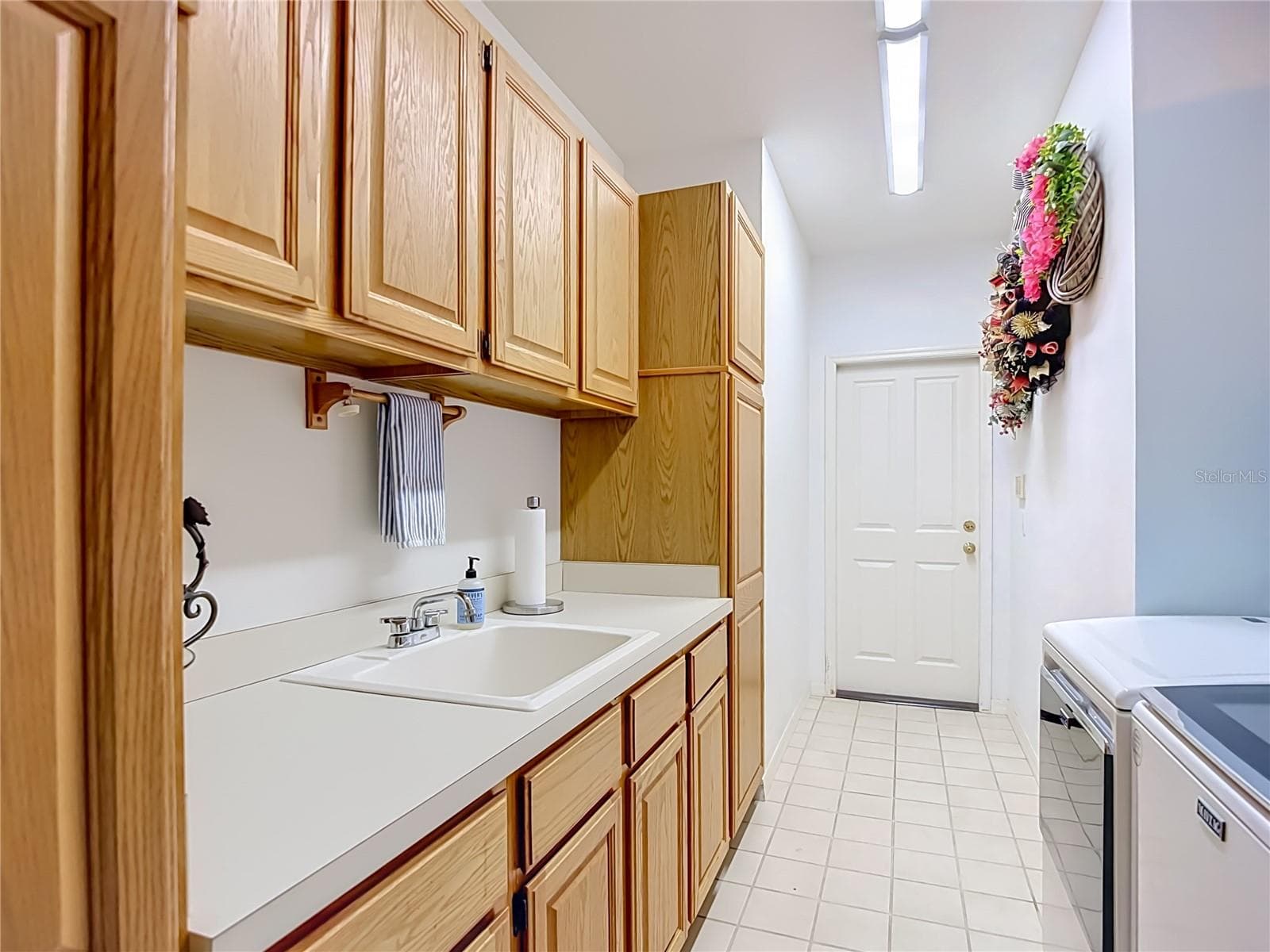 Single Family Residence at 8704 BROADGREEN CT, TAMPA, photo 68 of 91