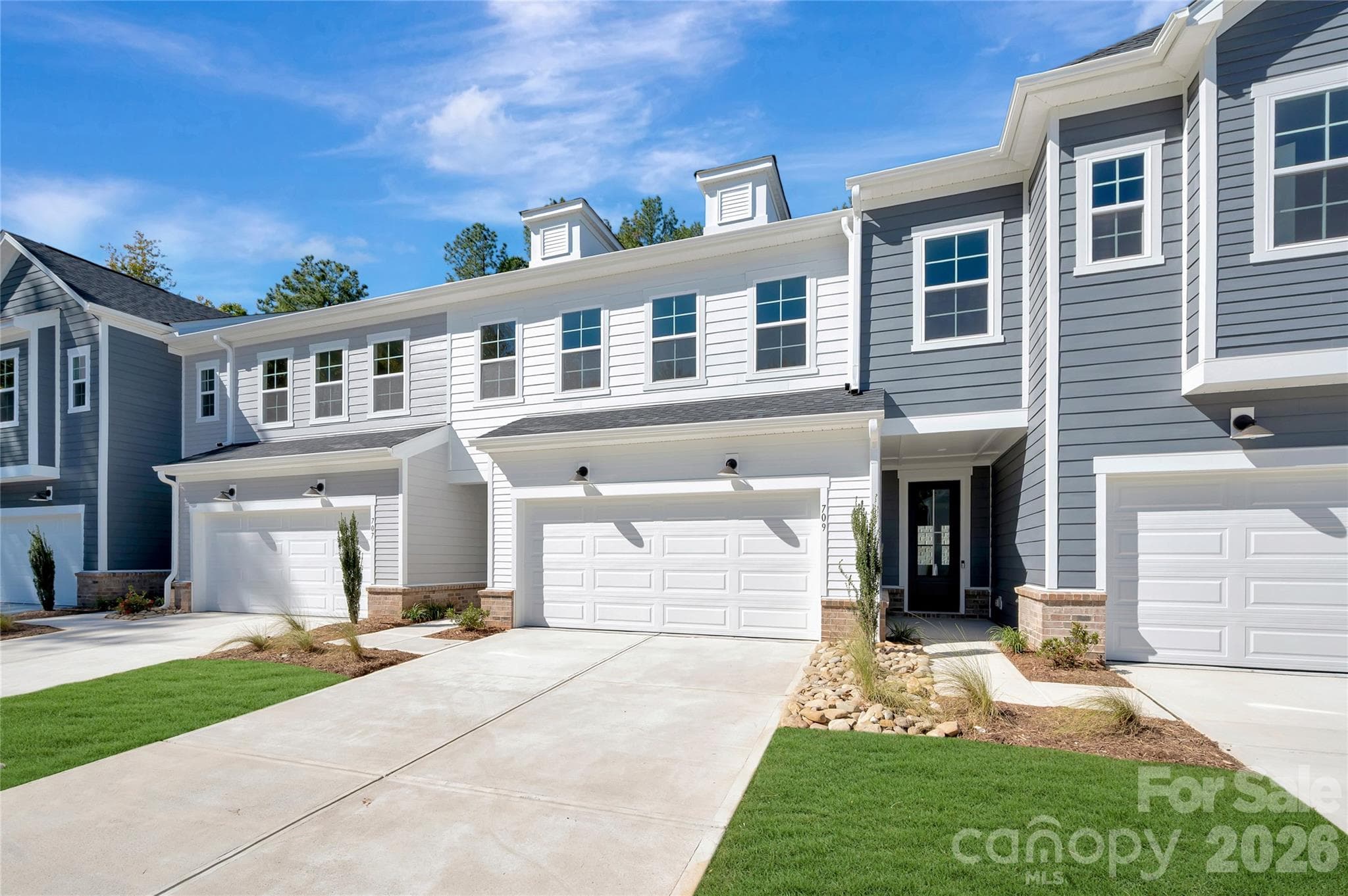 Covered front porch - 709 Bowery Place, Cramerton