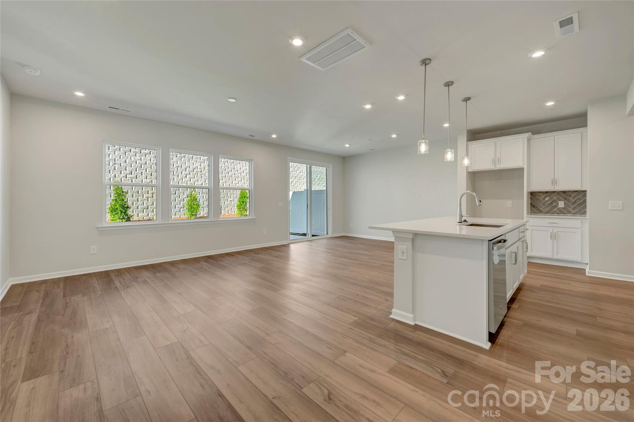 Open concept first floor - 709 Bowery Place, Cramerton