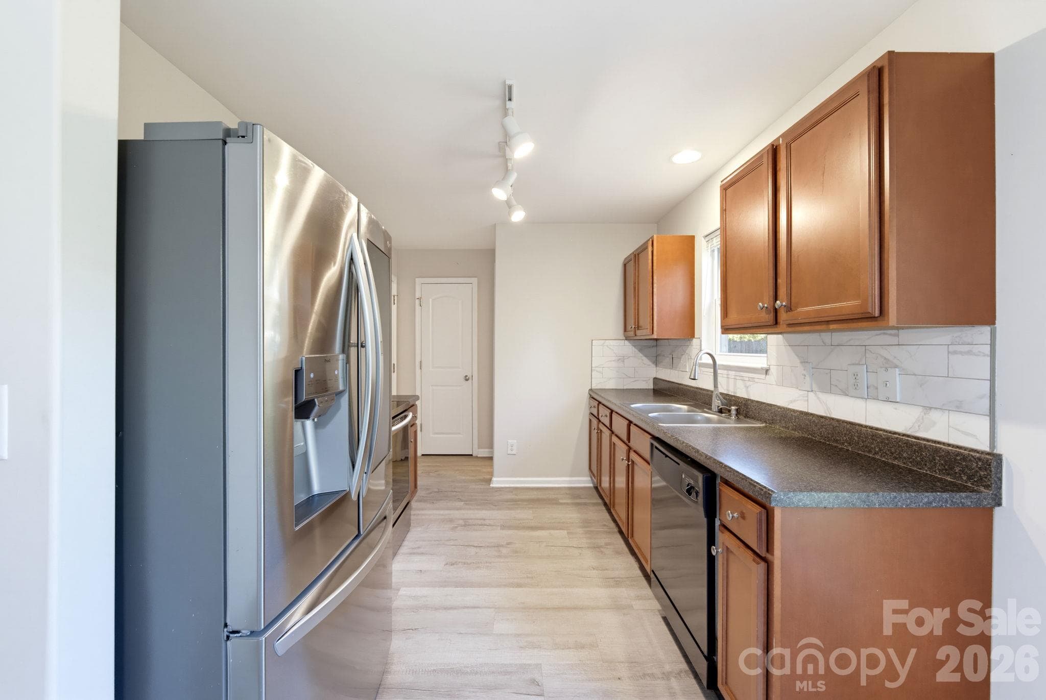 Single Family Residence at 5718 Natick Drive, Charlotte, photo 13 of 27