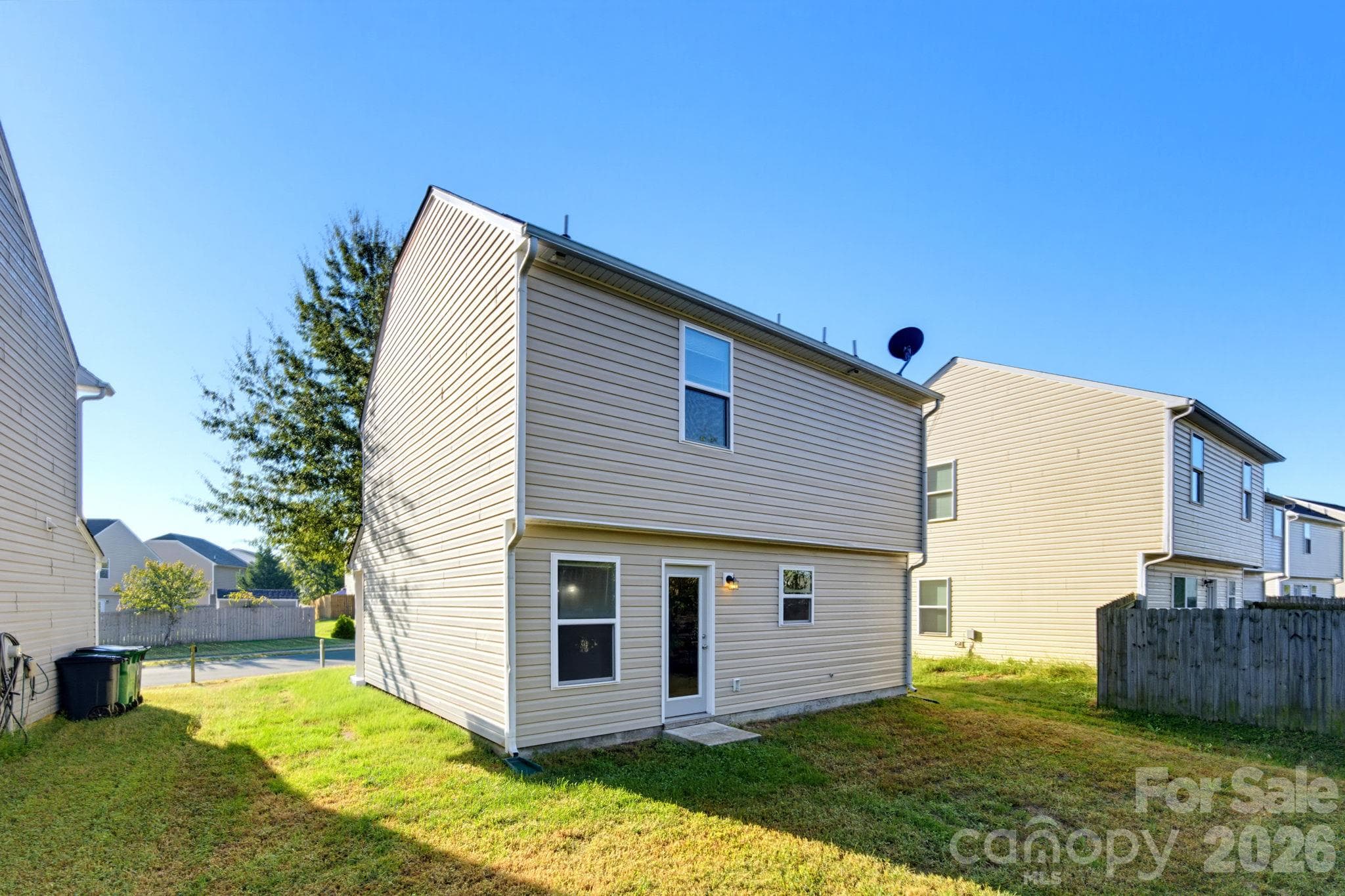 Single Family Residence at 5718 Natick Drive, Charlotte, photo 26 of 27