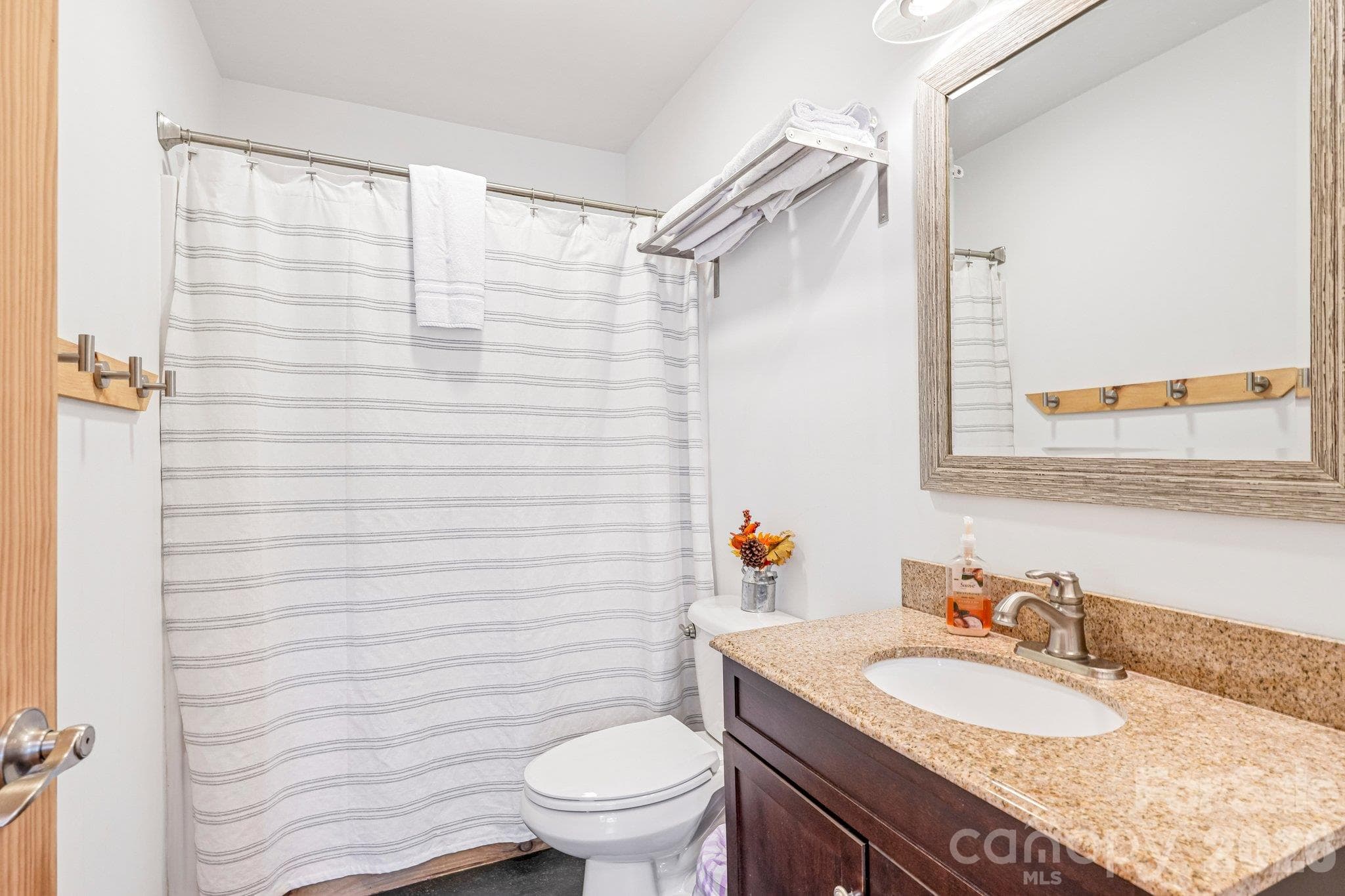 Single Family Residence at 198 Eagles Drive, Boone, photo 12 of 44