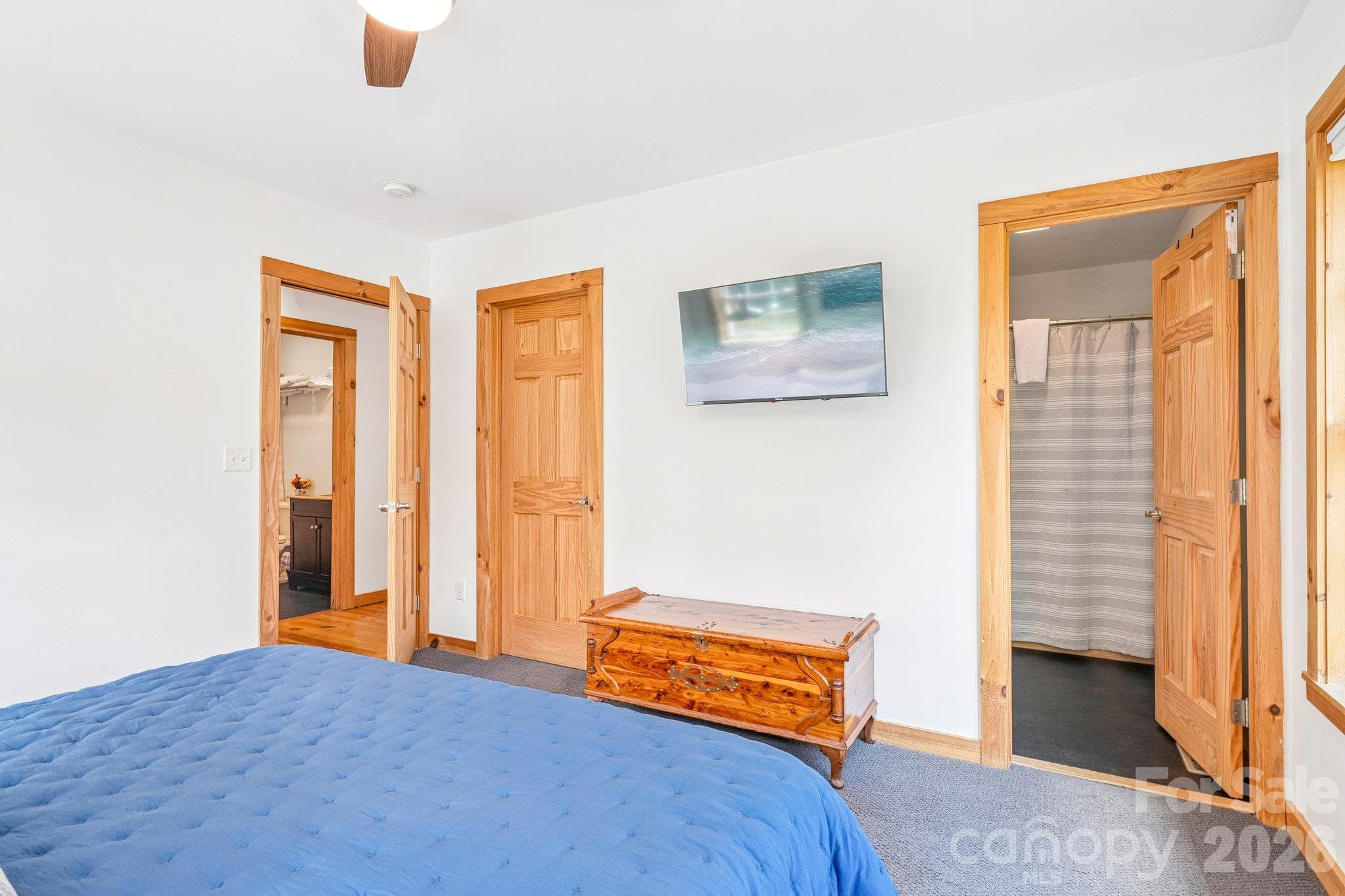 Single Family Residence at 198 Eagles Drive, Boone, photo 17 of 44