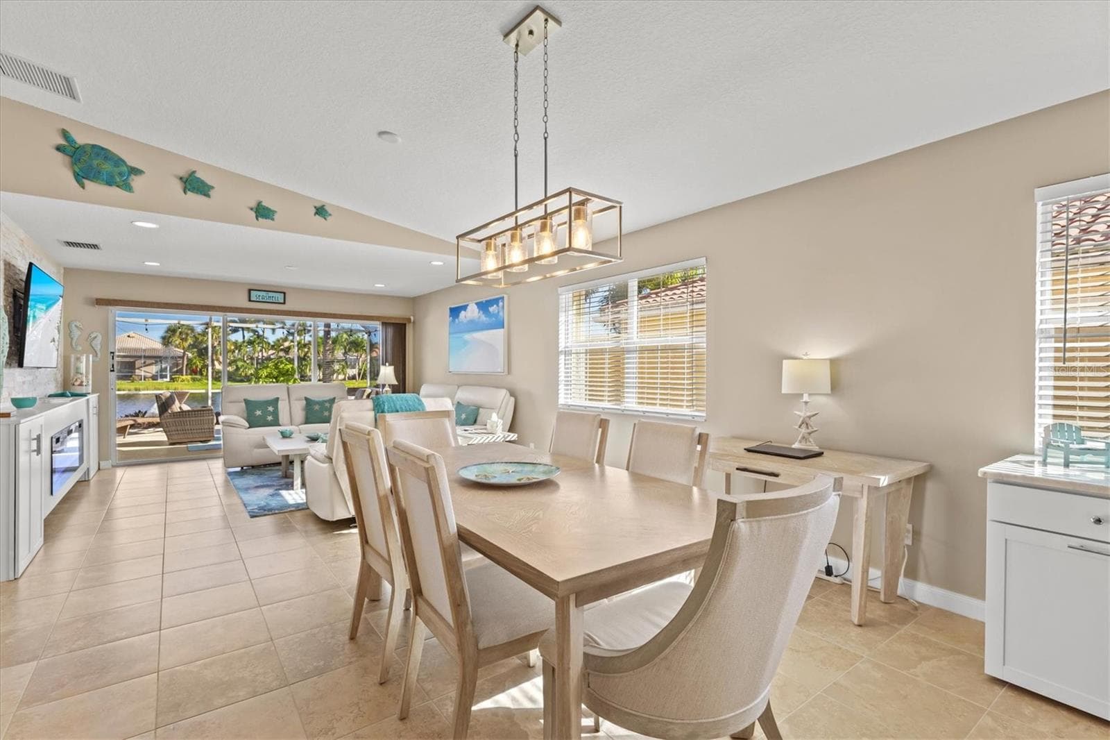 Villa at 13478 DIMARCO ST, VENICE, photo 18 of 86