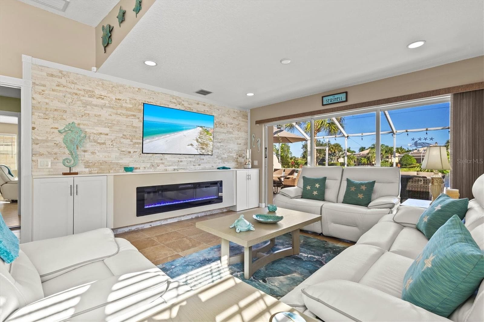 Villa at 13478 DIMARCO ST, VENICE, photo 21 of 86