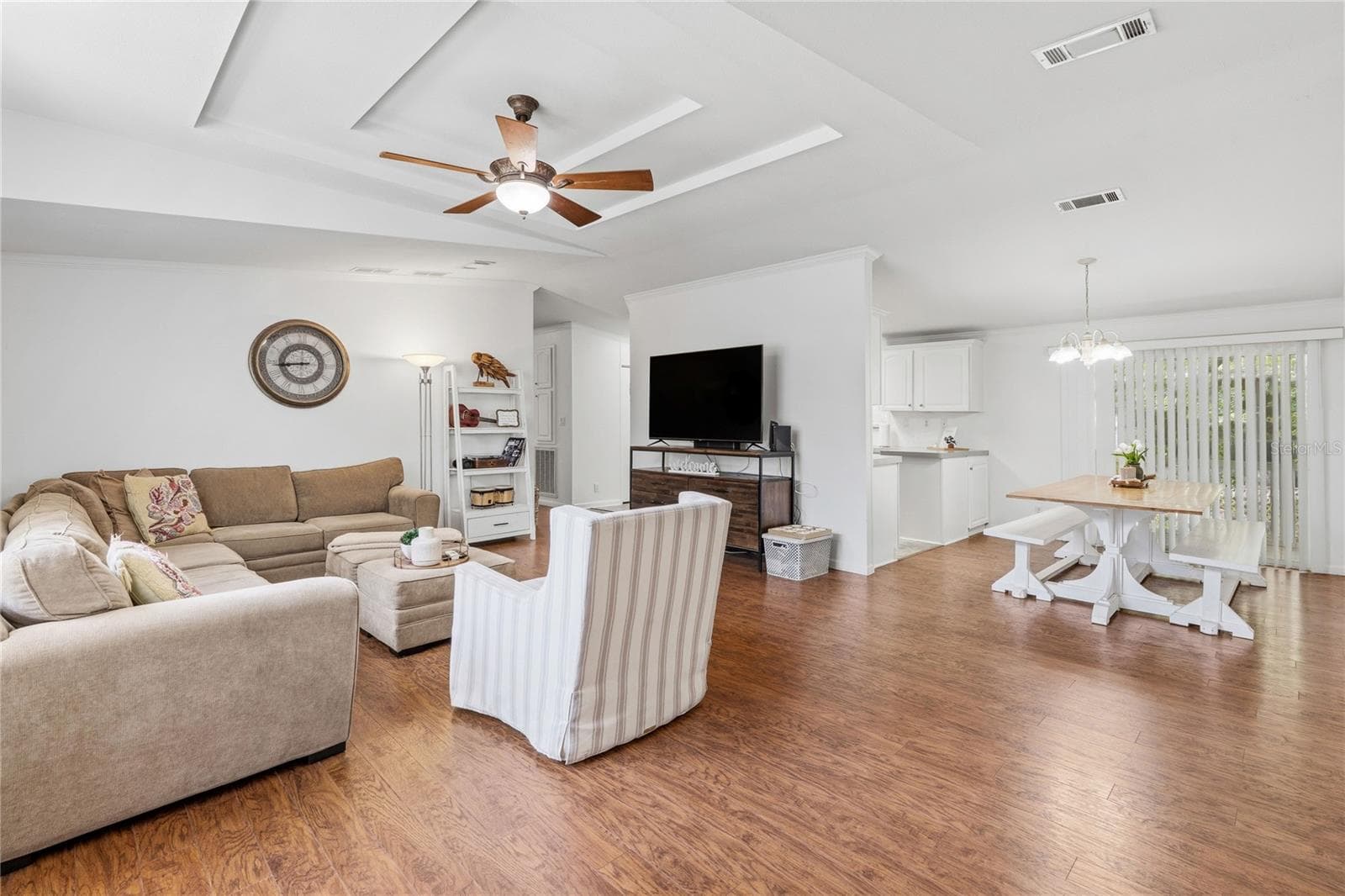 Manufactured Home at 6331 THEODAN ST, WEEKI WACHEE, photo 10 of 64