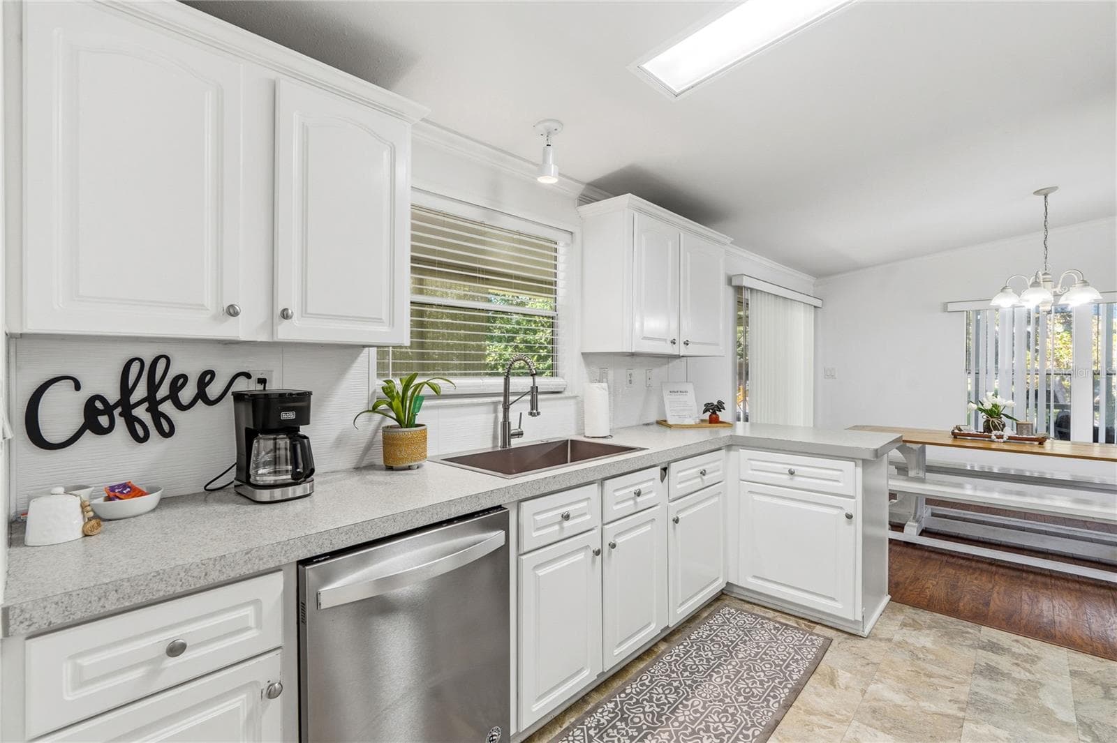 Manufactured Home at 6331 THEODAN ST, WEEKI WACHEE, photo 22 of 64