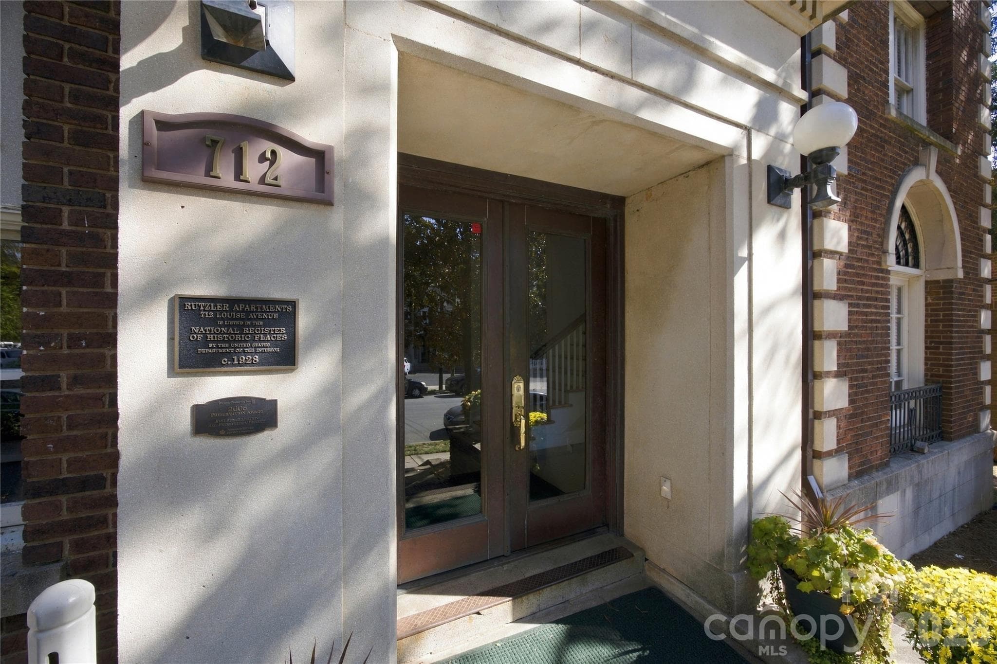 A welcoming entrance rich in character. - 712 Louise Avenue, Charlotte