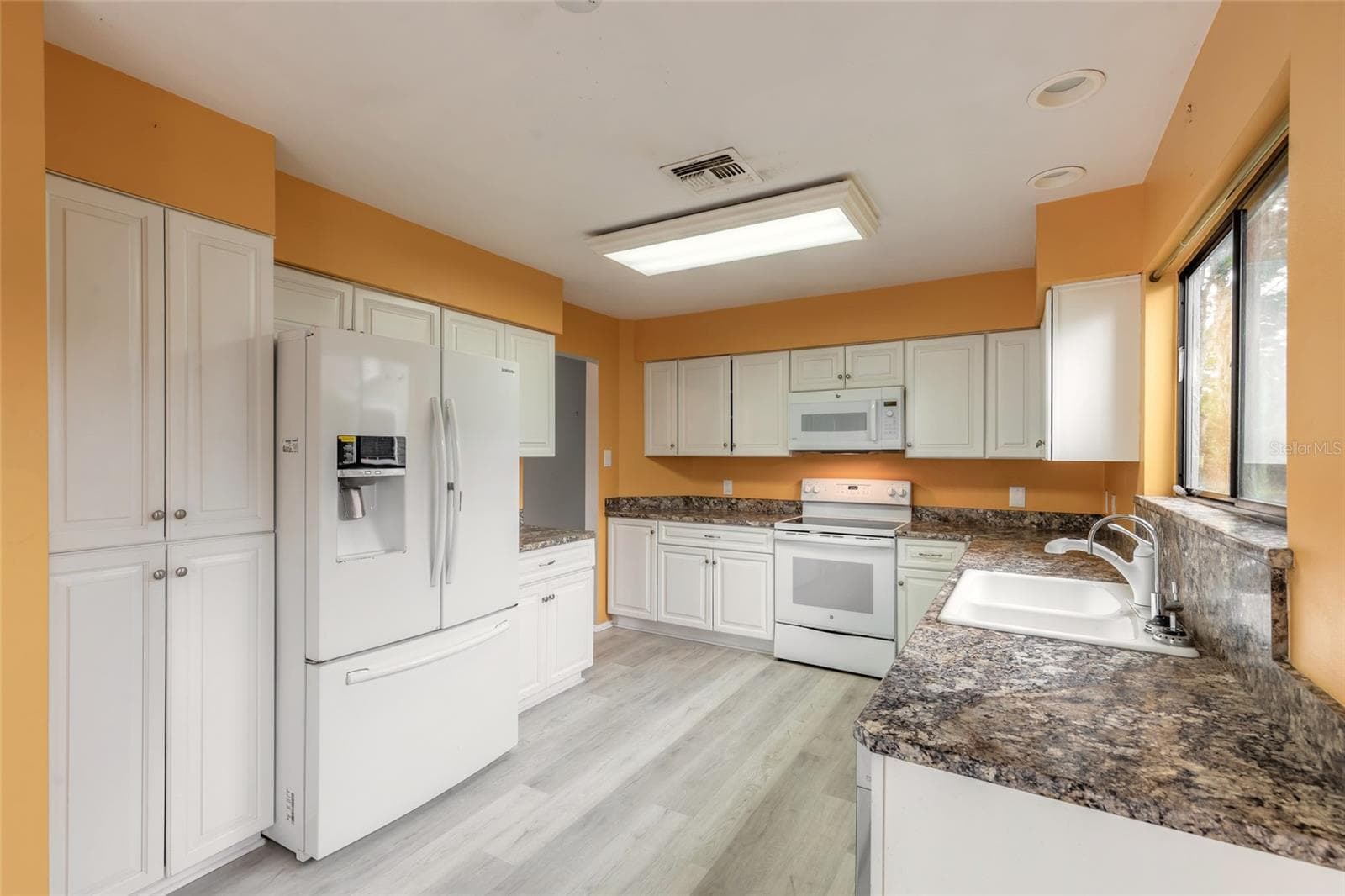 Single Family Residence at 440 BROWN PELICAN DR, DAYTONA BEACH, photo 8 of 43