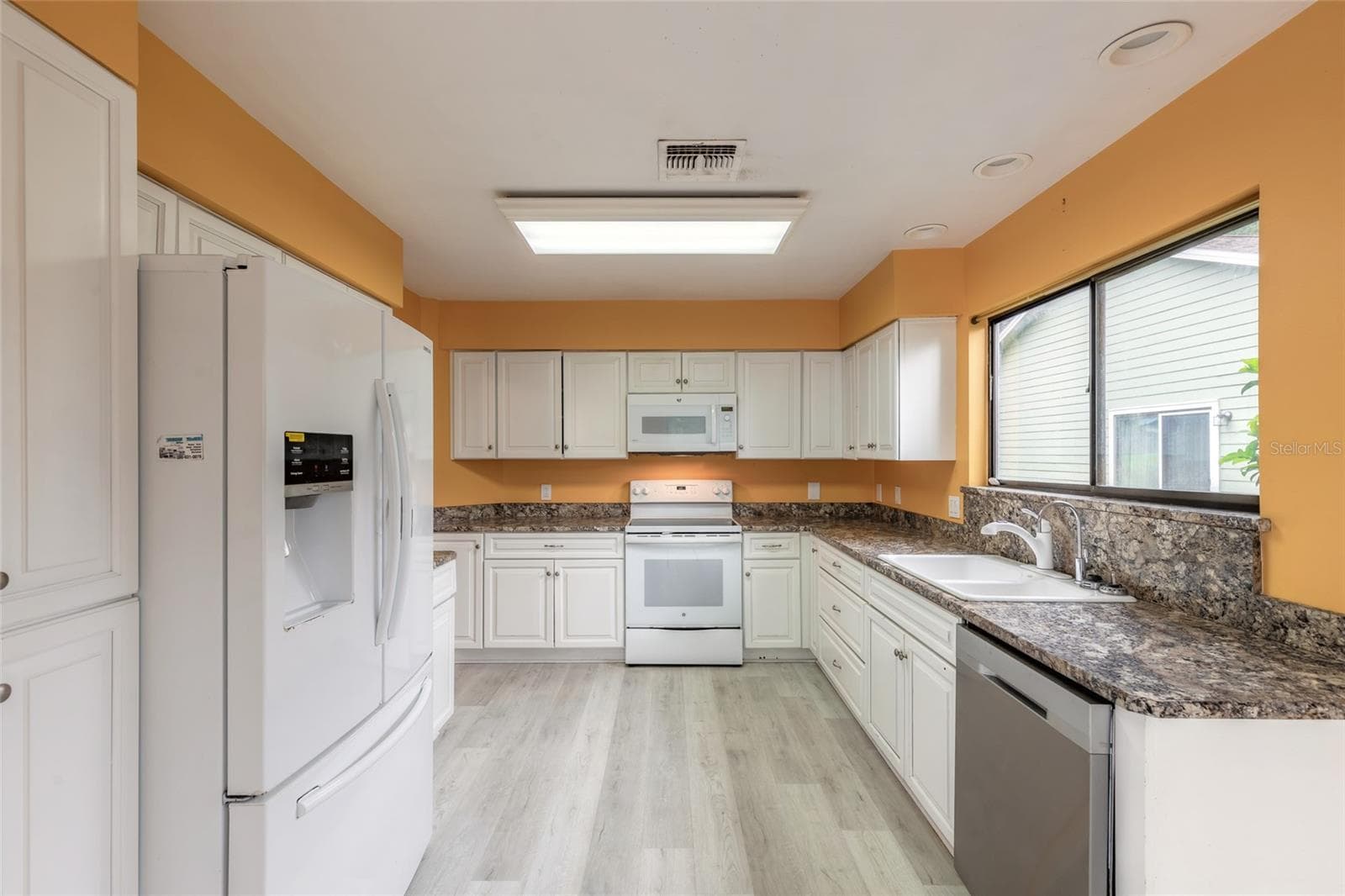 Single Family Residence at 440 BROWN PELICAN DR, DAYTONA BEACH, photo 9 of 43