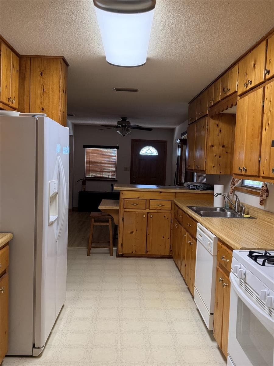 Single Family Residence at 4251 NW 100TH AVE, CHIEFLAND, photo 8 of 24