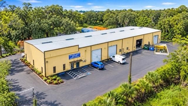 Warehouse at 13650 N 12TH ST, TAMPA, photo 3 of 44