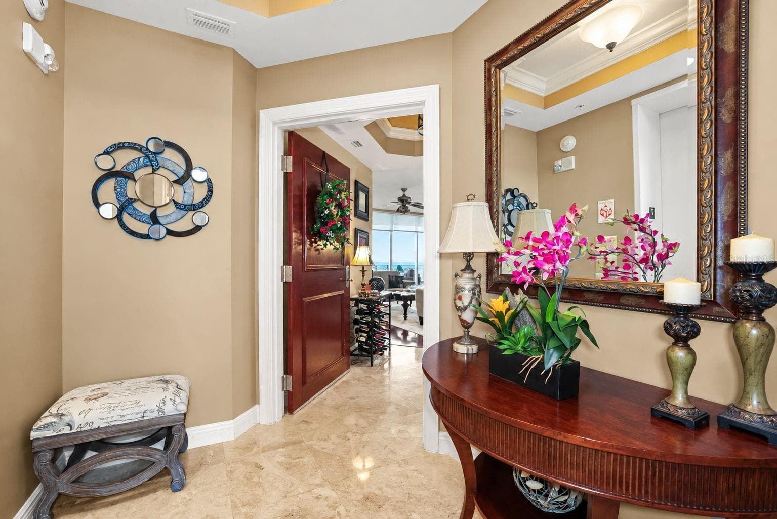 Private Foyer - 5823 BOWEN DANIEL DR #704, TAMPA