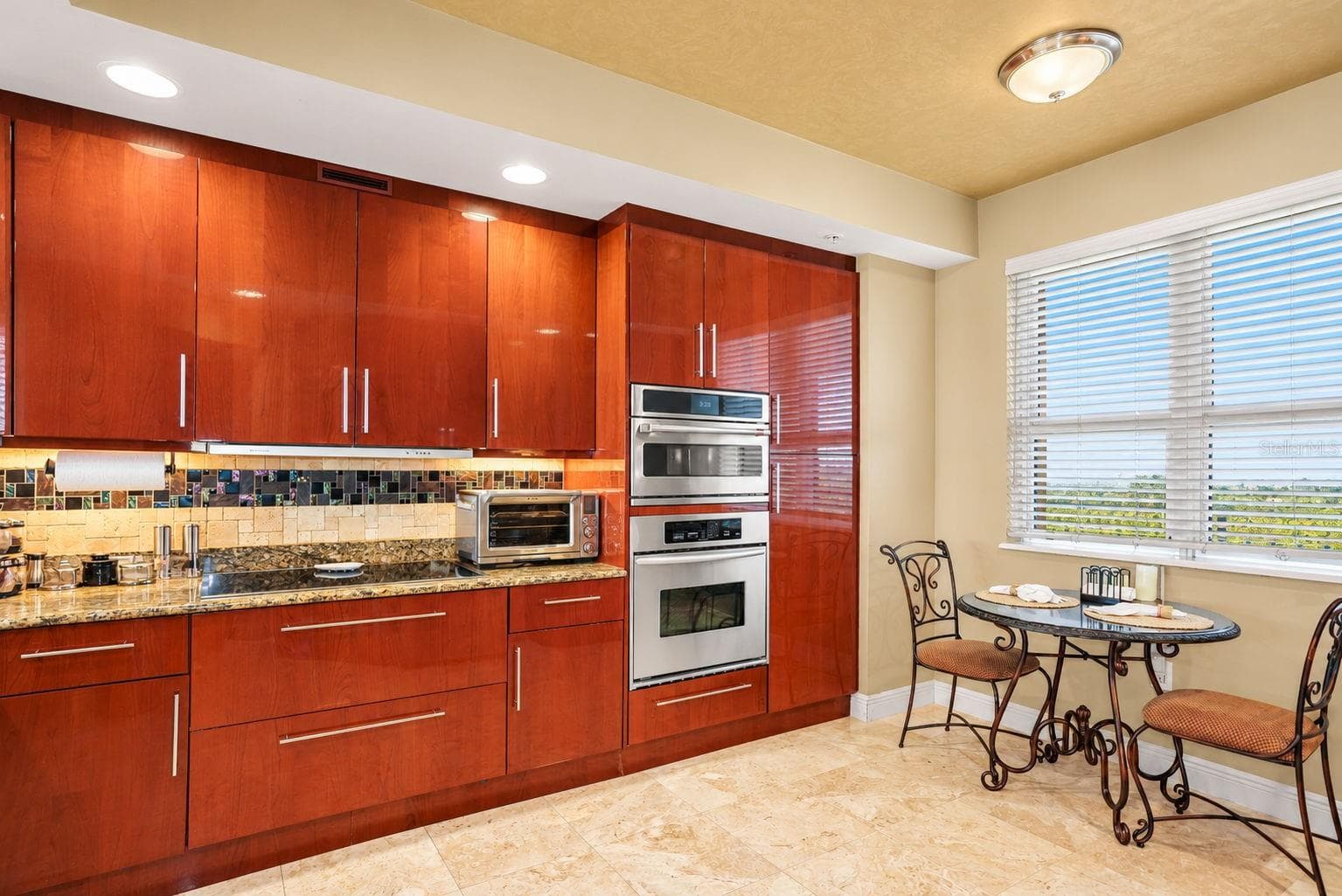 Kitchen - 5823 BOWEN DANIEL DR #704, TAMPA