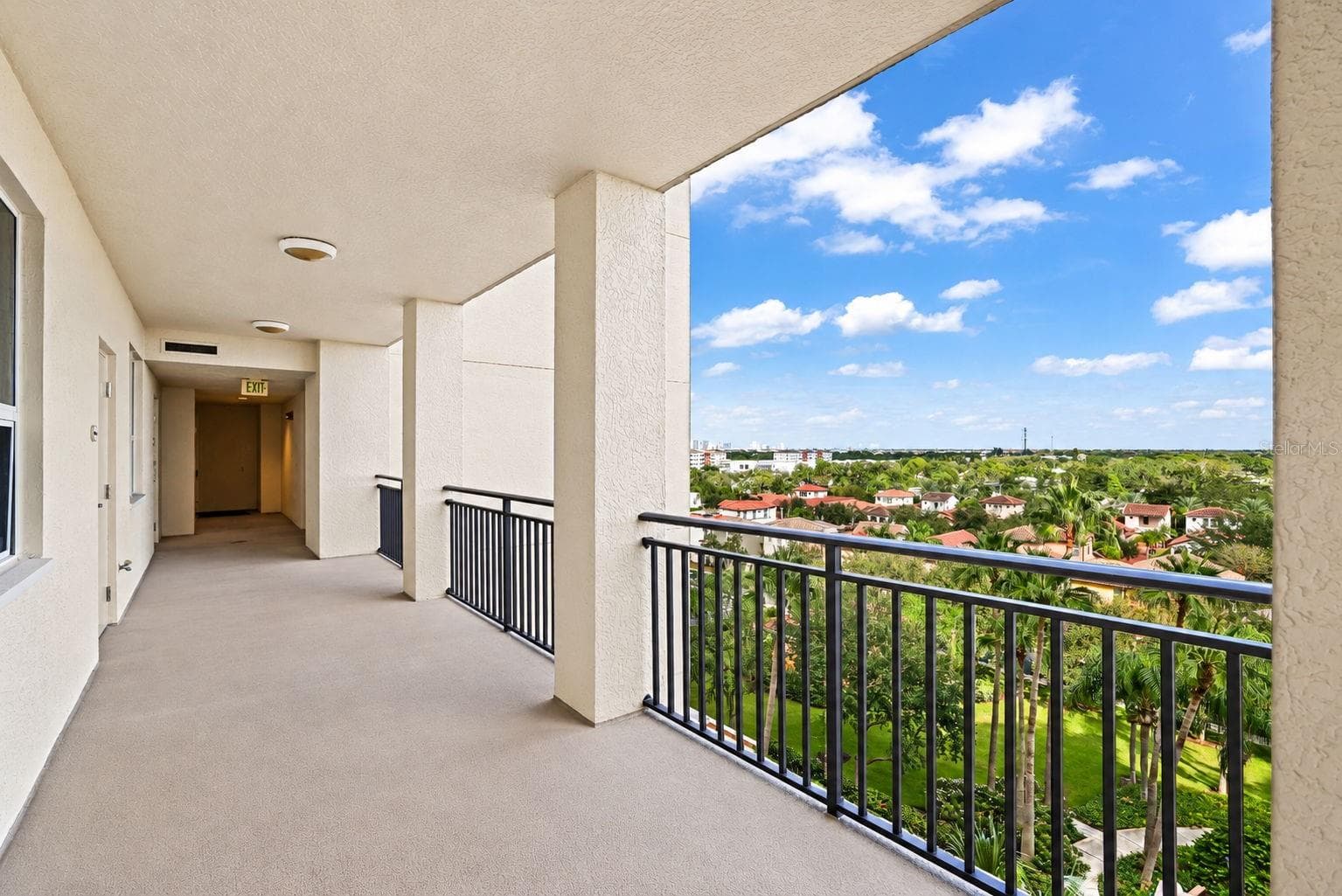Front Catwalk - 5823 BOWEN DANIEL DR #704, TAMPA