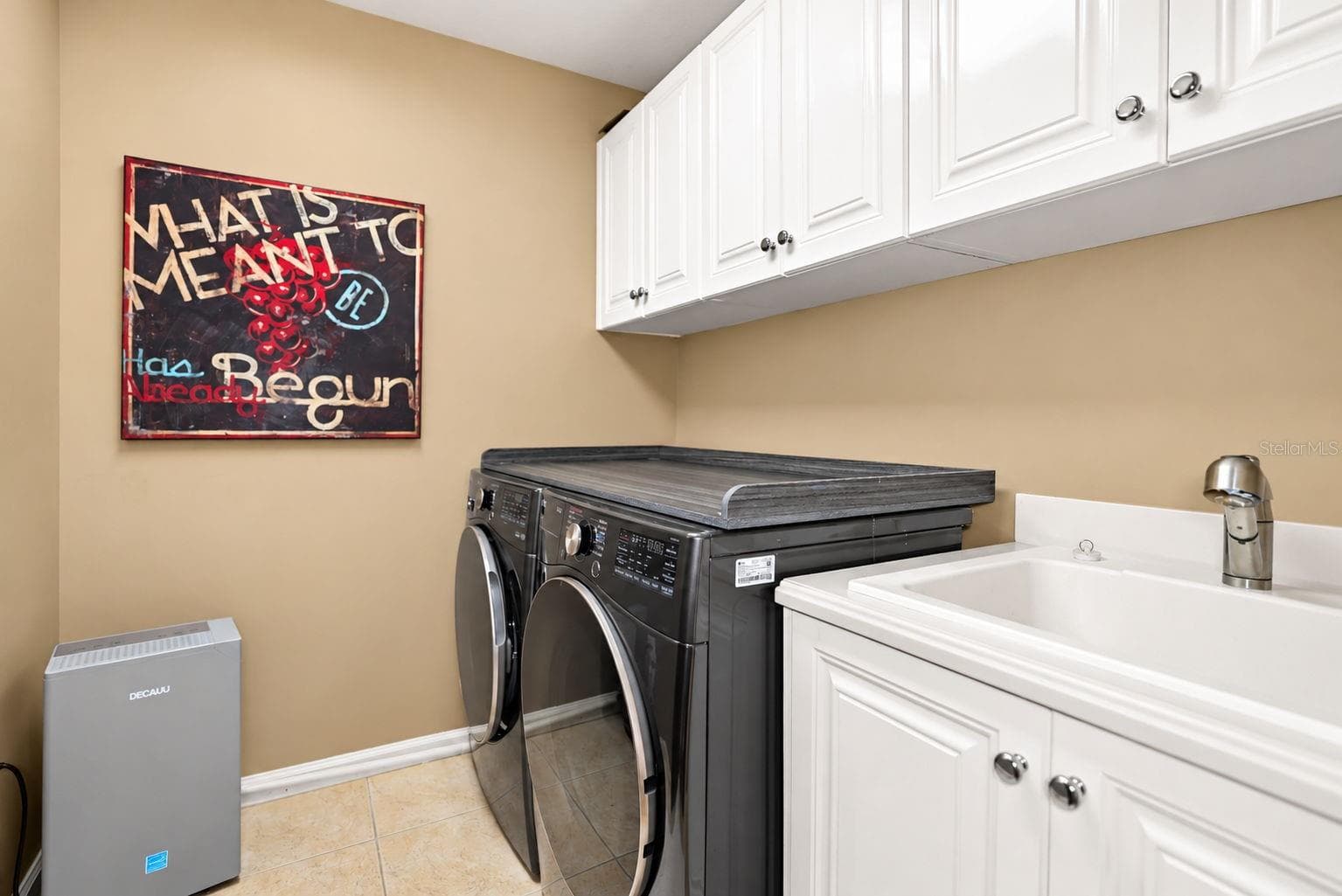 Laundry Room - 5823 BOWEN DANIEL DR #704, TAMPA