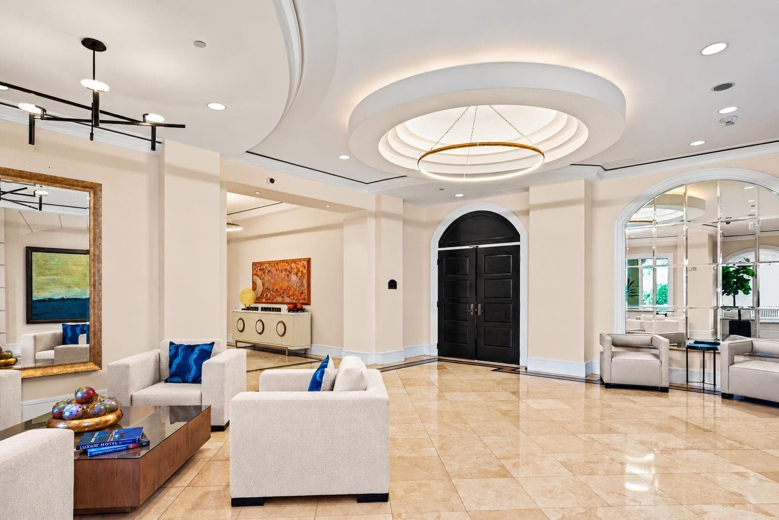 Community Lobby - 5823 BOWEN DANIEL DR #704, TAMPA