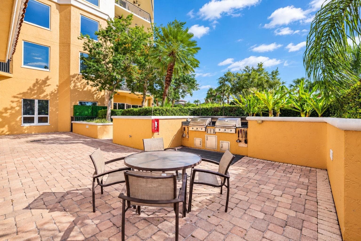 Community Pool Area - 5823 BOWEN DANIEL DR #704, TAMPA