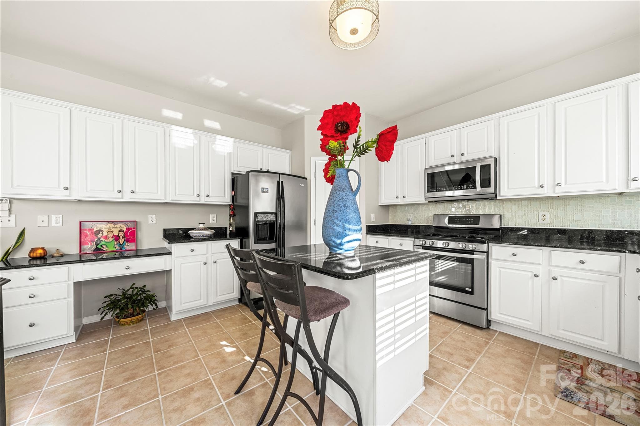 Single Family Residence at 2602 Mullis Lane, Matthews, photo 18 of 39