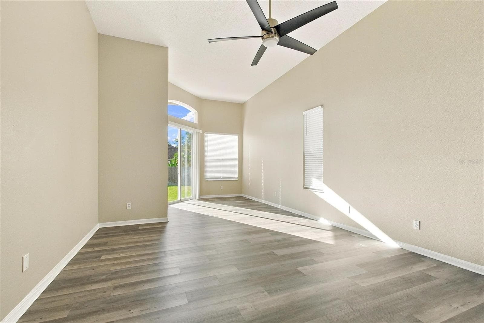 Single Family Residence at 1496 WESCOTT LOOP, WINTER SPRINGS, photo 6 of 82