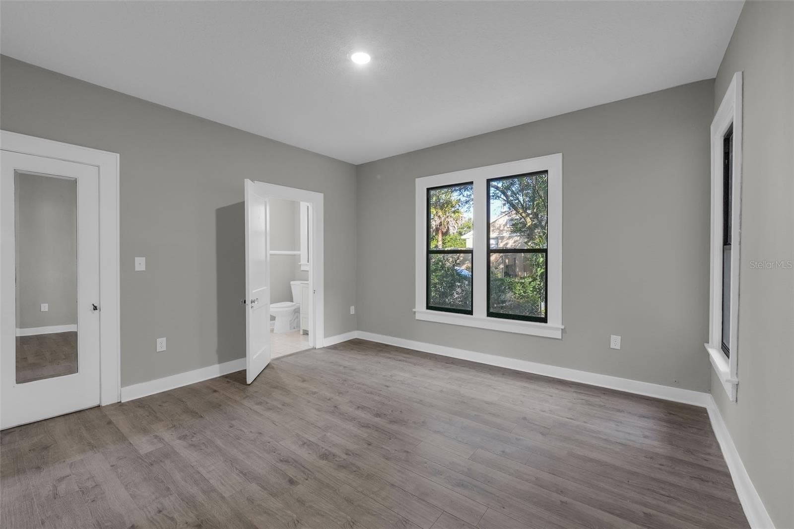 Single Family Residence at 19 E MORNINGVIEW DR, EUSTIS, photo 17 of 29