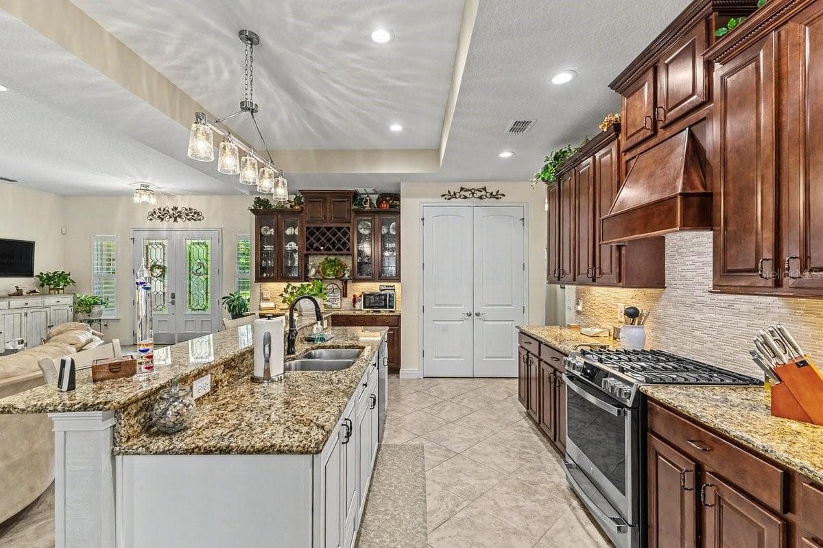 Single Family Residence at 1104 N BOSTON AVE, DELAND, photo 5 of 42