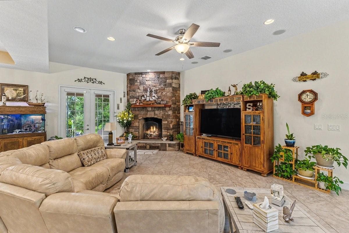 Single Family Residence at 1104 N BOSTON AVE, DELAND, photo 10 of 42