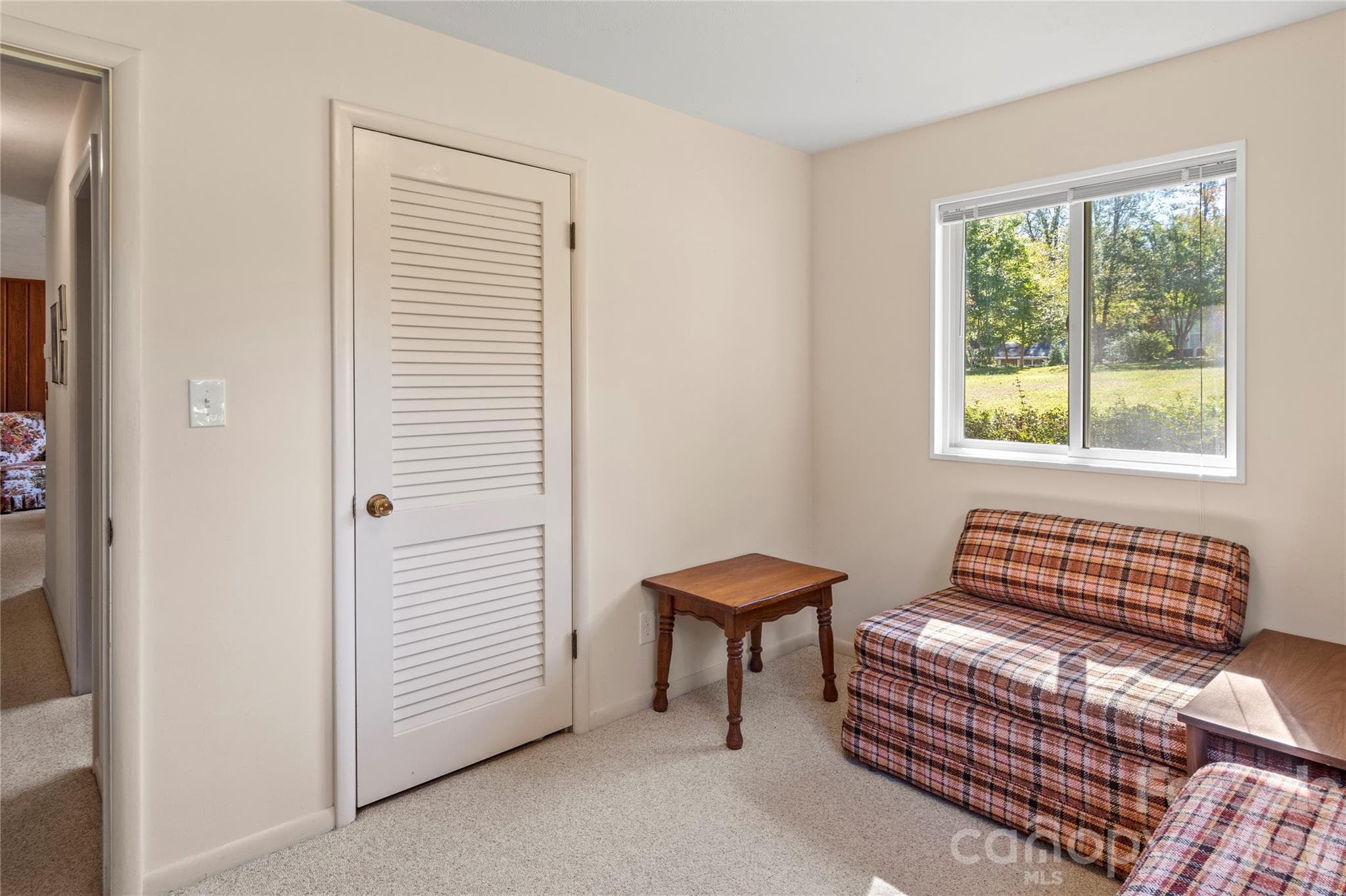 Single Family Residence at 3797 Sandalwood Lane, Winston Salem, photo 17 of 28