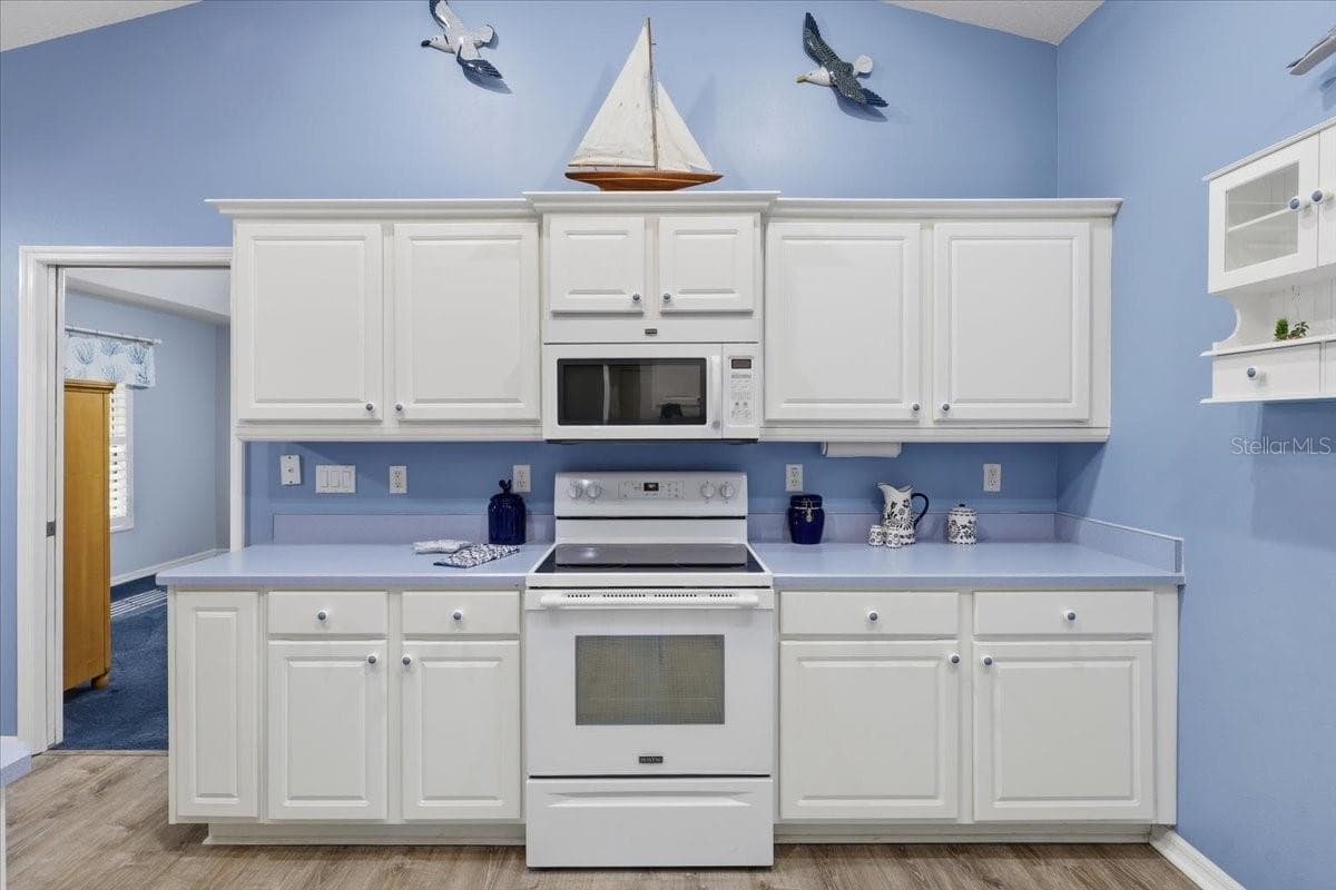 LOTS OF CABINET SPACE - 3 RYMM PL, PALM COAST