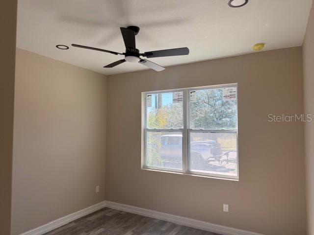 Single Family Residence at 3204 E COLUMBUS DR, TAMPA, photo 8 of 25