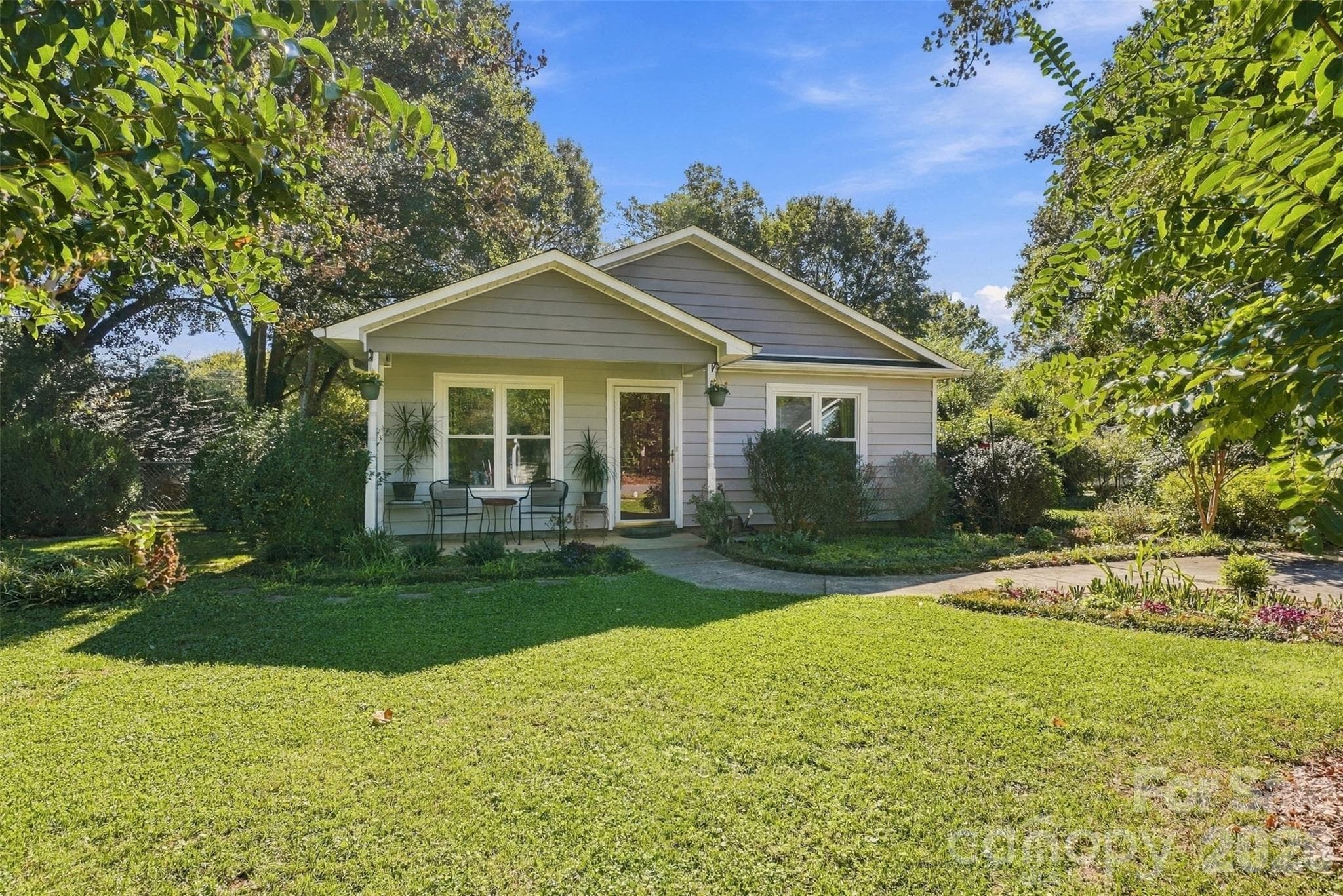 Single Family Residence at 625 Wagner Circle, Gastonia, photo 8 of 28