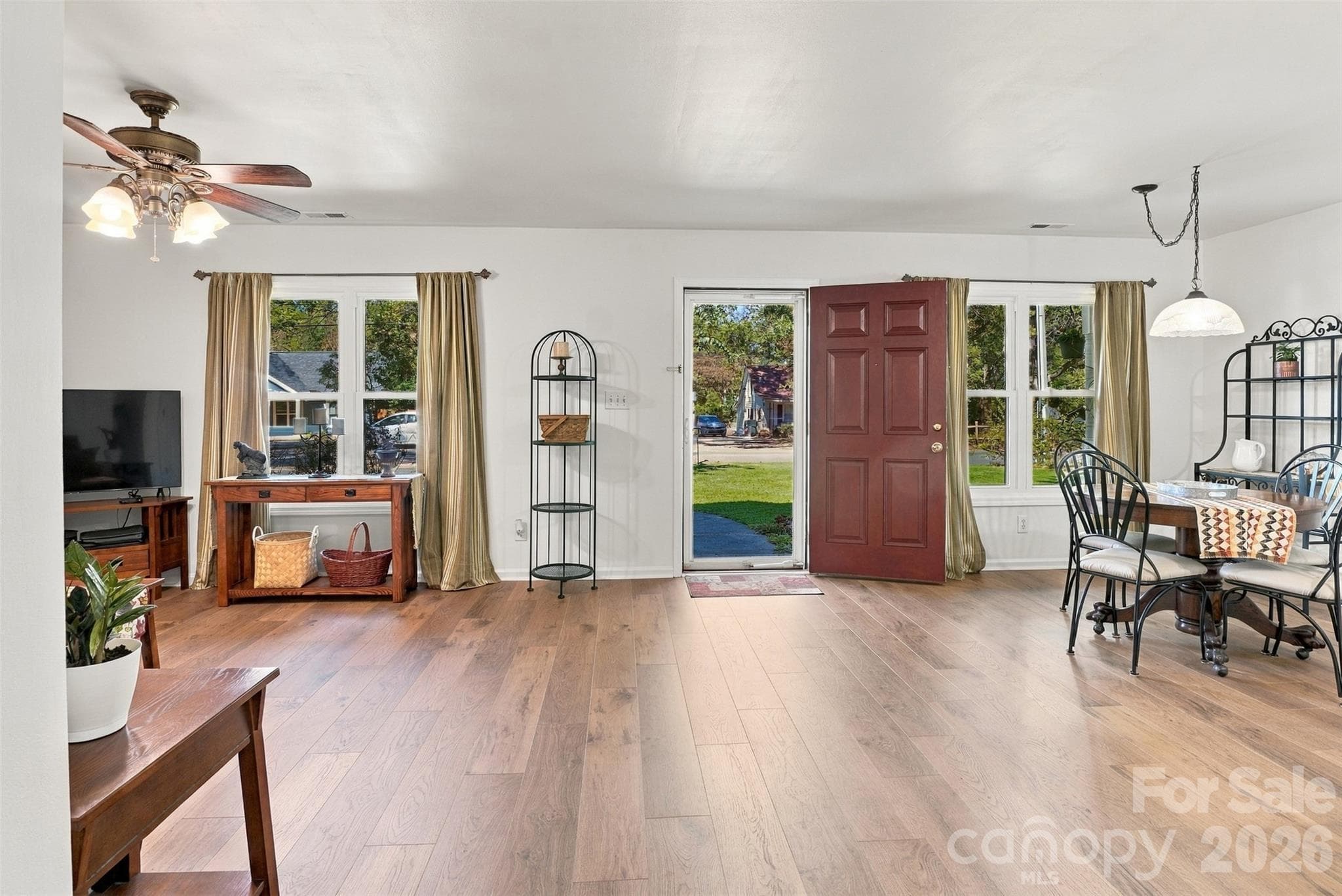 Single Family Residence at 625 Wagner Circle, Gastonia, photo 11 of 28